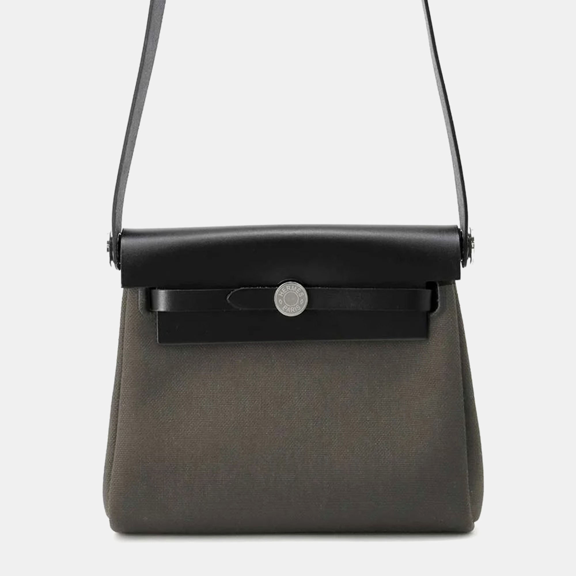 Hermes Vert De Gris/Black Toile Military Vache Hunter Leather Mini Herbag Zip
Hermes Vert De Gris/Black Toile Military Vache Hunter Leather Mini Herbag Zip