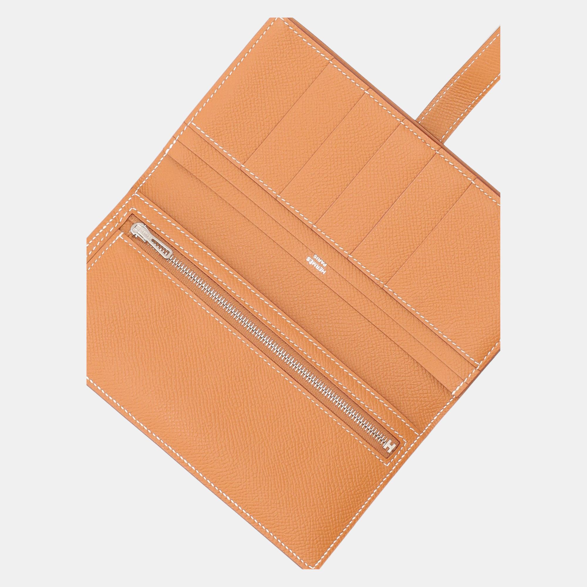 HermÃ¨s Women's Leather Wallet - Beige - One Size