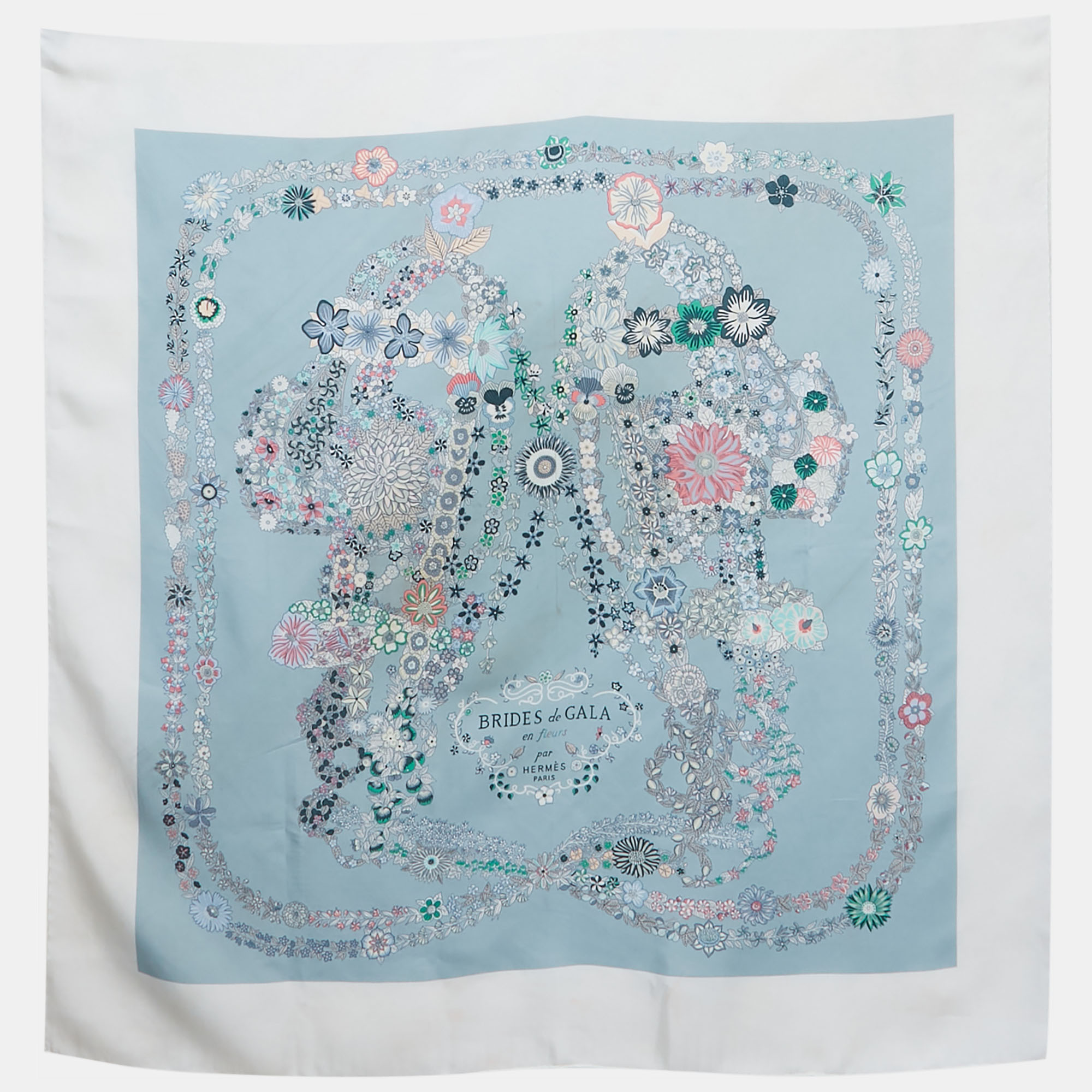 Hermès Blue Silk Birds de Gala Scarf
Hermès Blue Silk Birds de Gala Scarf