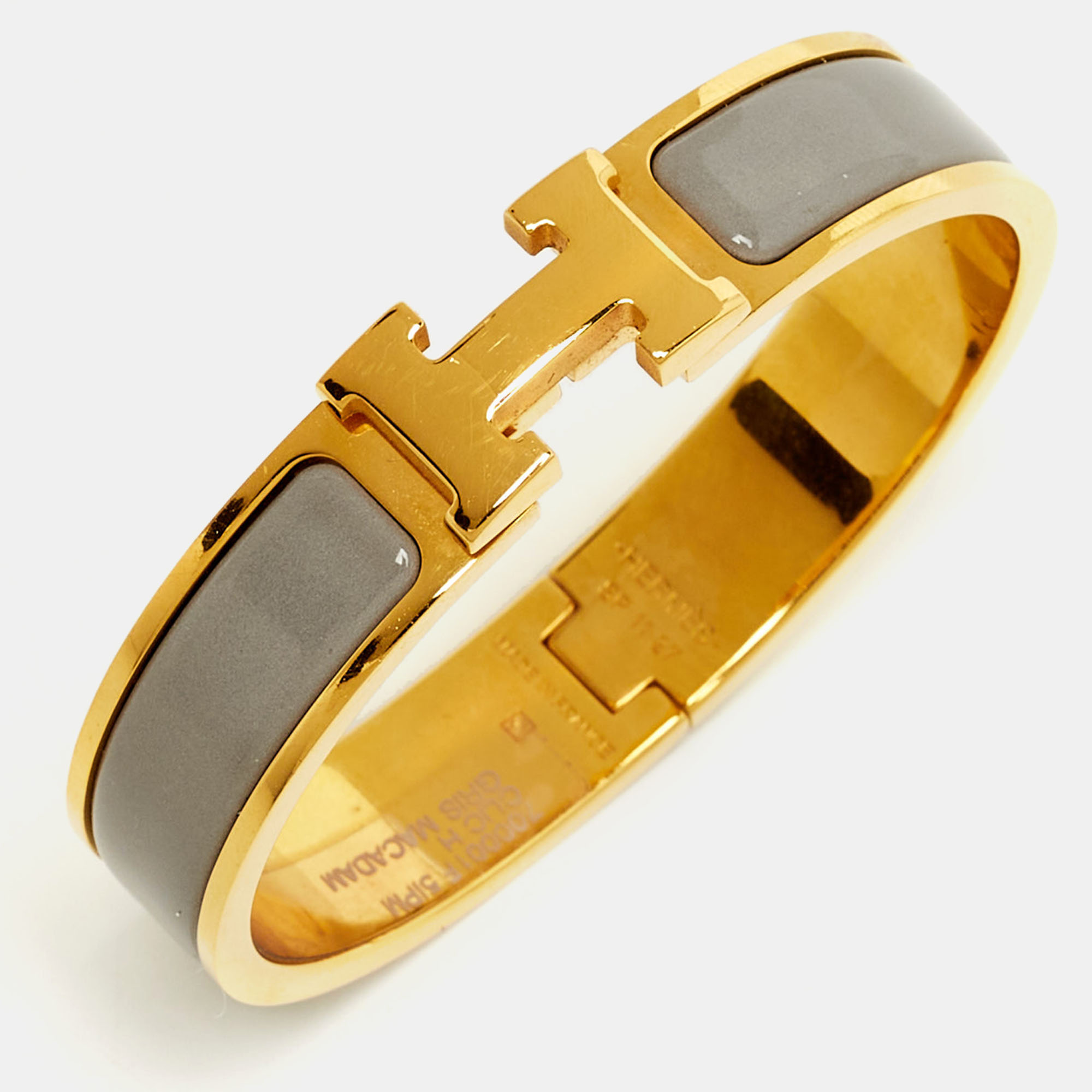 Hermès Clic H Enamel Gold Plated Bracelet 
Hermès Clic H Enamel Gold Plated Bracelet