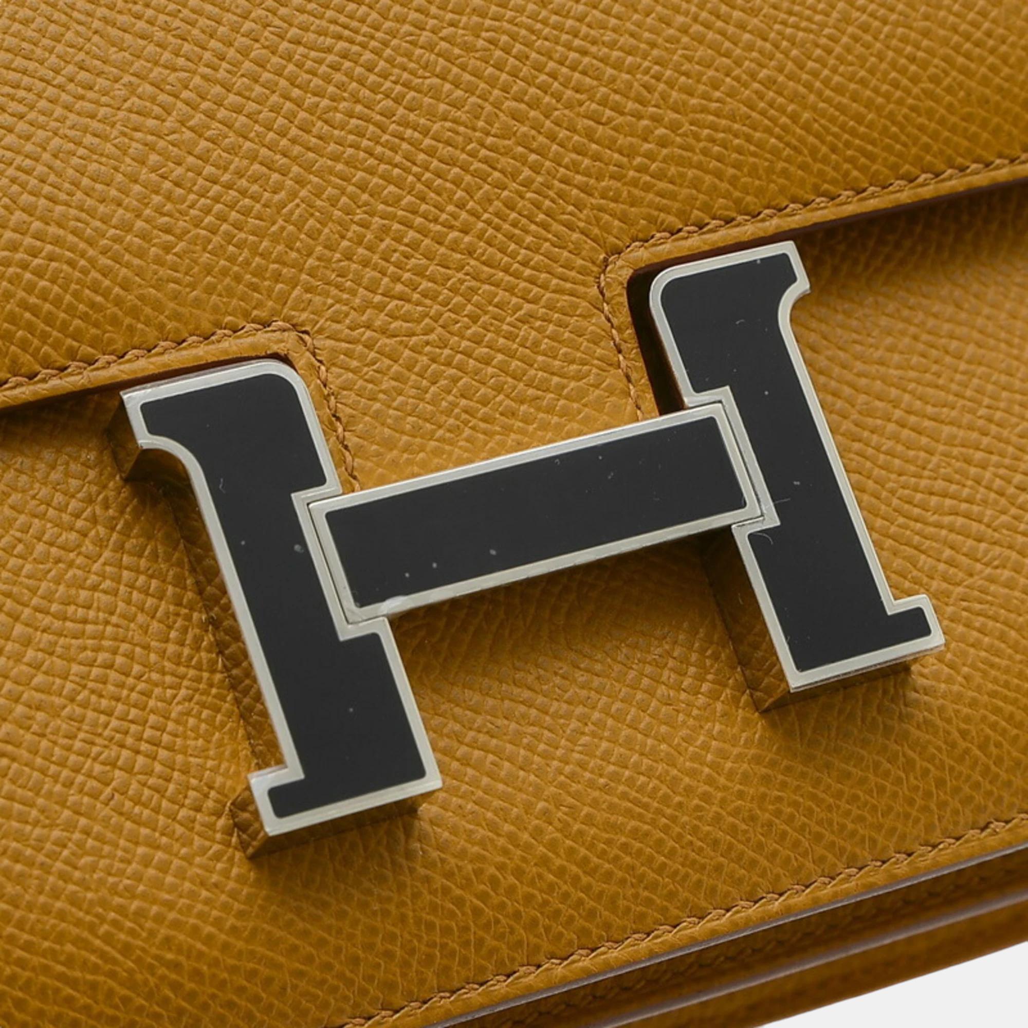 Hermes Epson Sesame Lacquer Hardware Constance 18 Miroir Bag