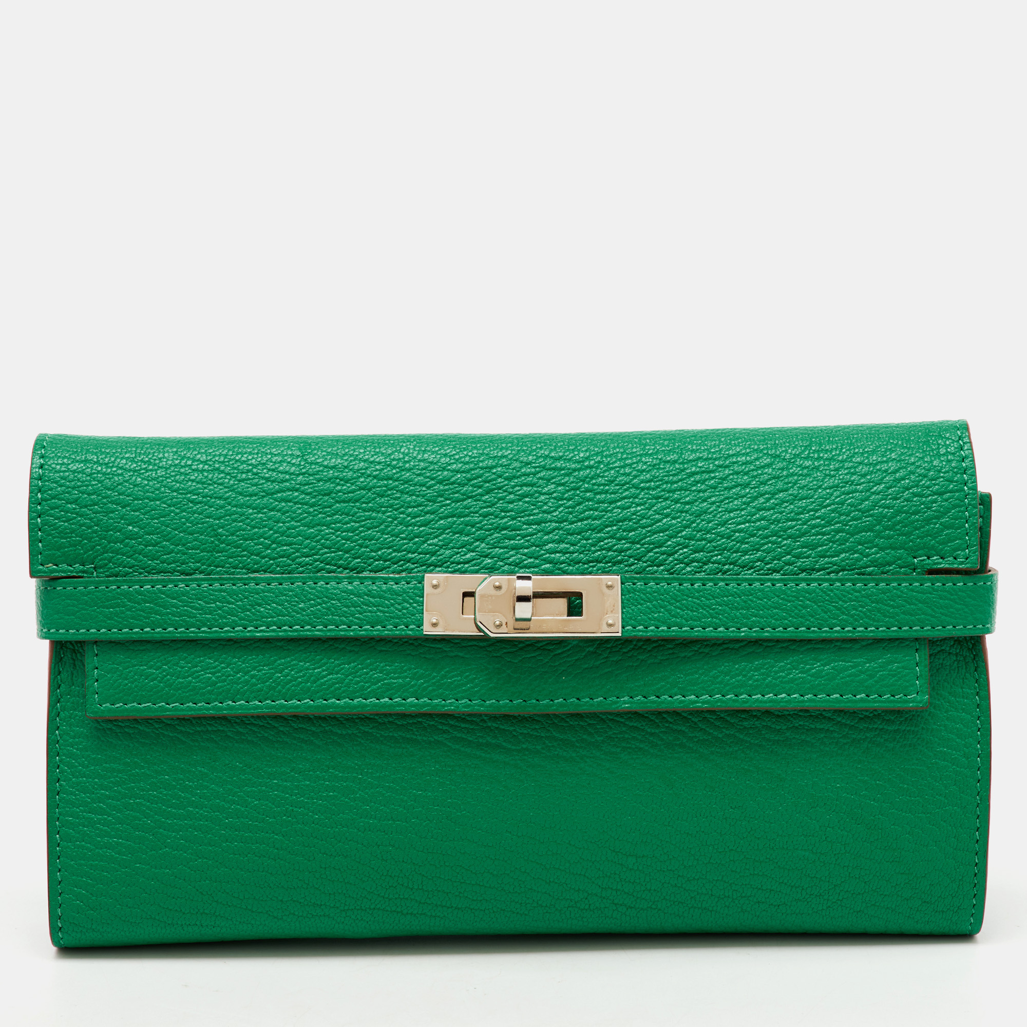Hermes Menthe Chevre Mysore Leather Kelly Classic Wallet, Green
Hermes Menthe Chevre Mysore Leather Kelly Classic Wallet, Green