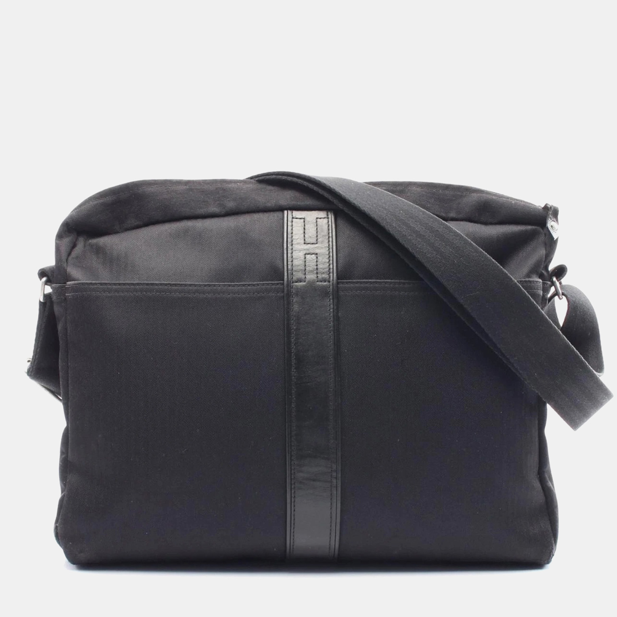 Hermes Acapulco Basas Mm Crossbody Shoulder Bag Canvas Leather Black
Hermes Acapulco Basas Mm Crossbody Shoulder Bag Canvas Leather Black
