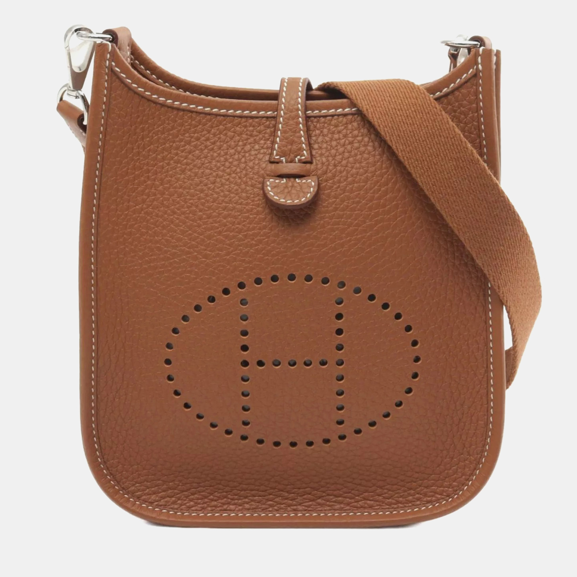 Hermes Gold Taurillon Clemence Evelyne Tpm Shoulder Crossbody Bag
Hermes Gold Taurillon Clemence Evelyne Tpm Shoulder Crossbody Bag