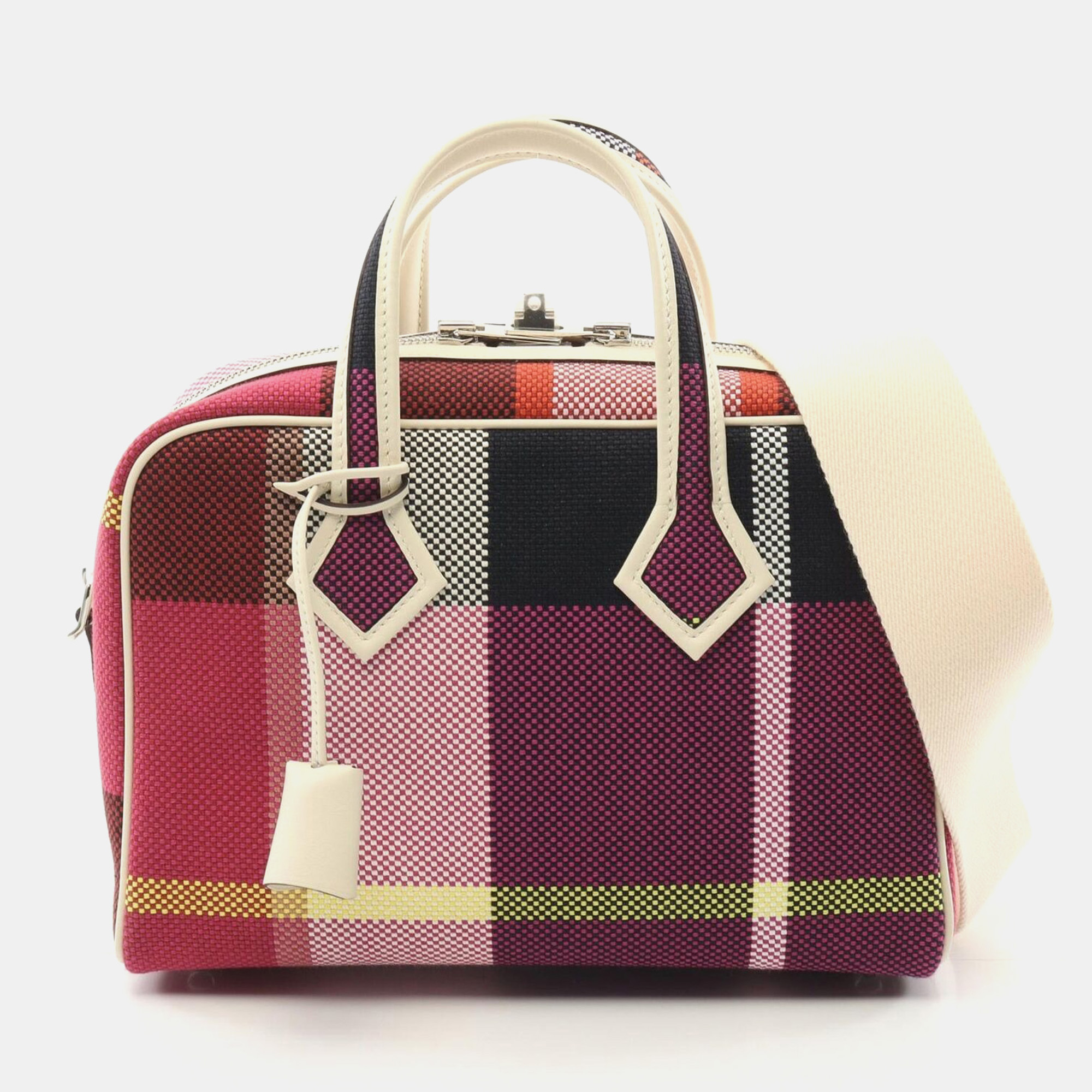 Hermes Multicolor Swift Toile Quadrille Leather Victoria Fourre Tout Shoulder Bag
Hermes Multicolor Swift Toile Quadrille Leather Victoria Fourre Tout Shoulder Bag