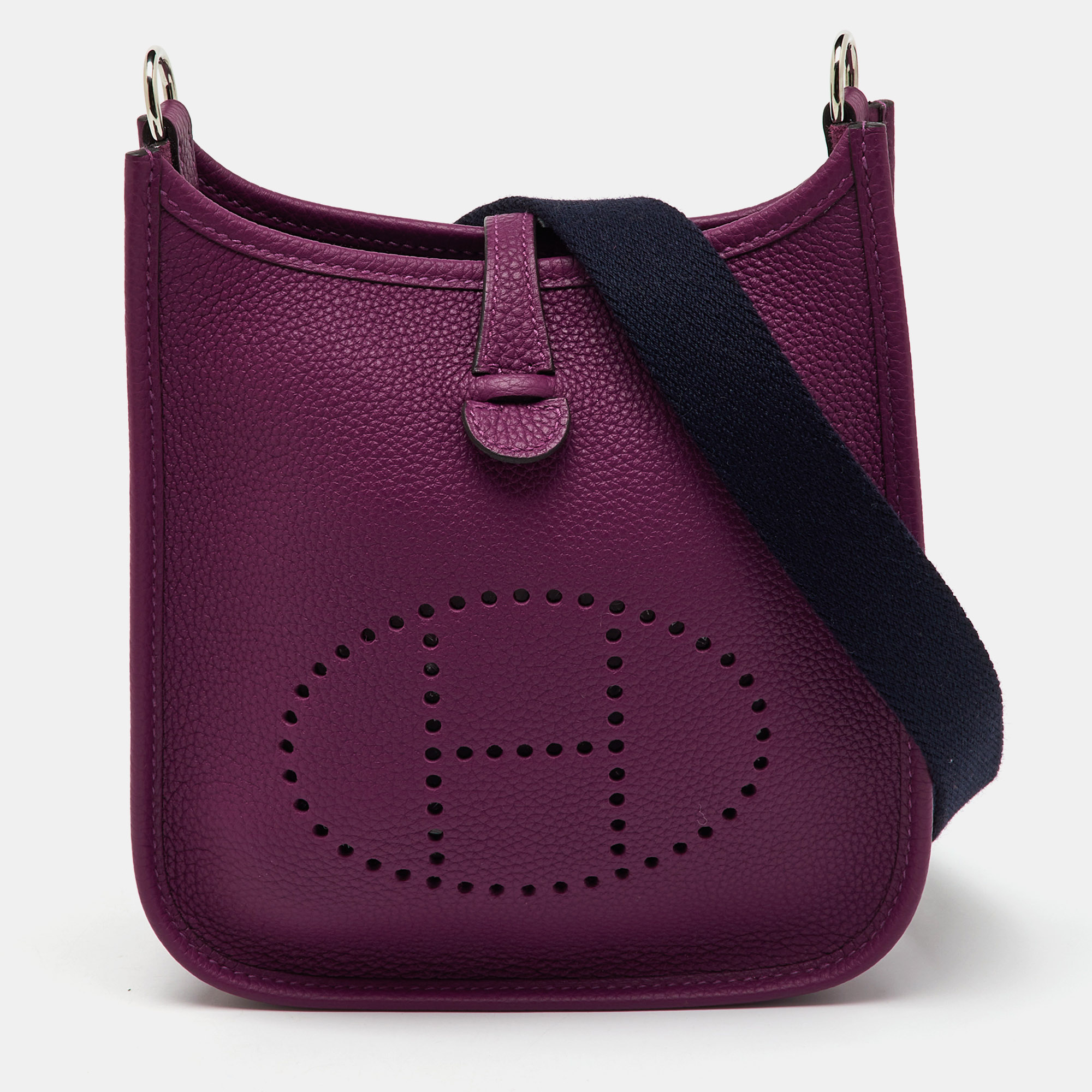 Hermès Anemone/Blue Marine Taurillon Maurice Leather Evelyne Amazon TPM Bag, Purple
Hermès Anemone/Blue Marine Taurillon Maurice Leather Evelyne Amazon TPM Bag, Purple