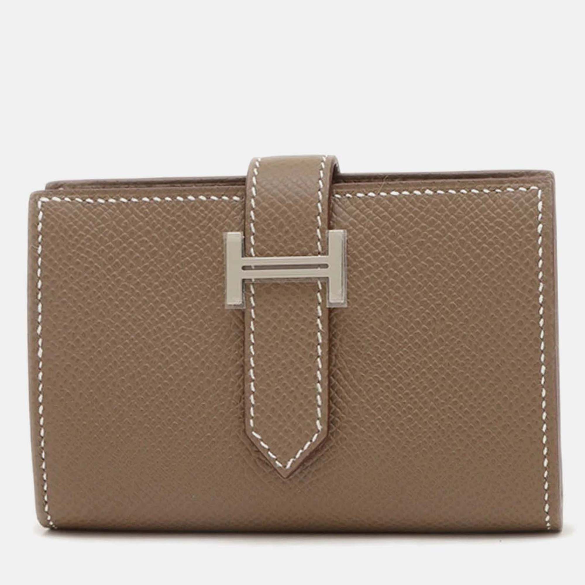 Hermes Silver Epson Etoupe Bearn Mini Business Card Holder/Card Case, Grey
Hermes Silver Epson Etoupe Bearn Mini Business Card Holder/Card Case, Grey
