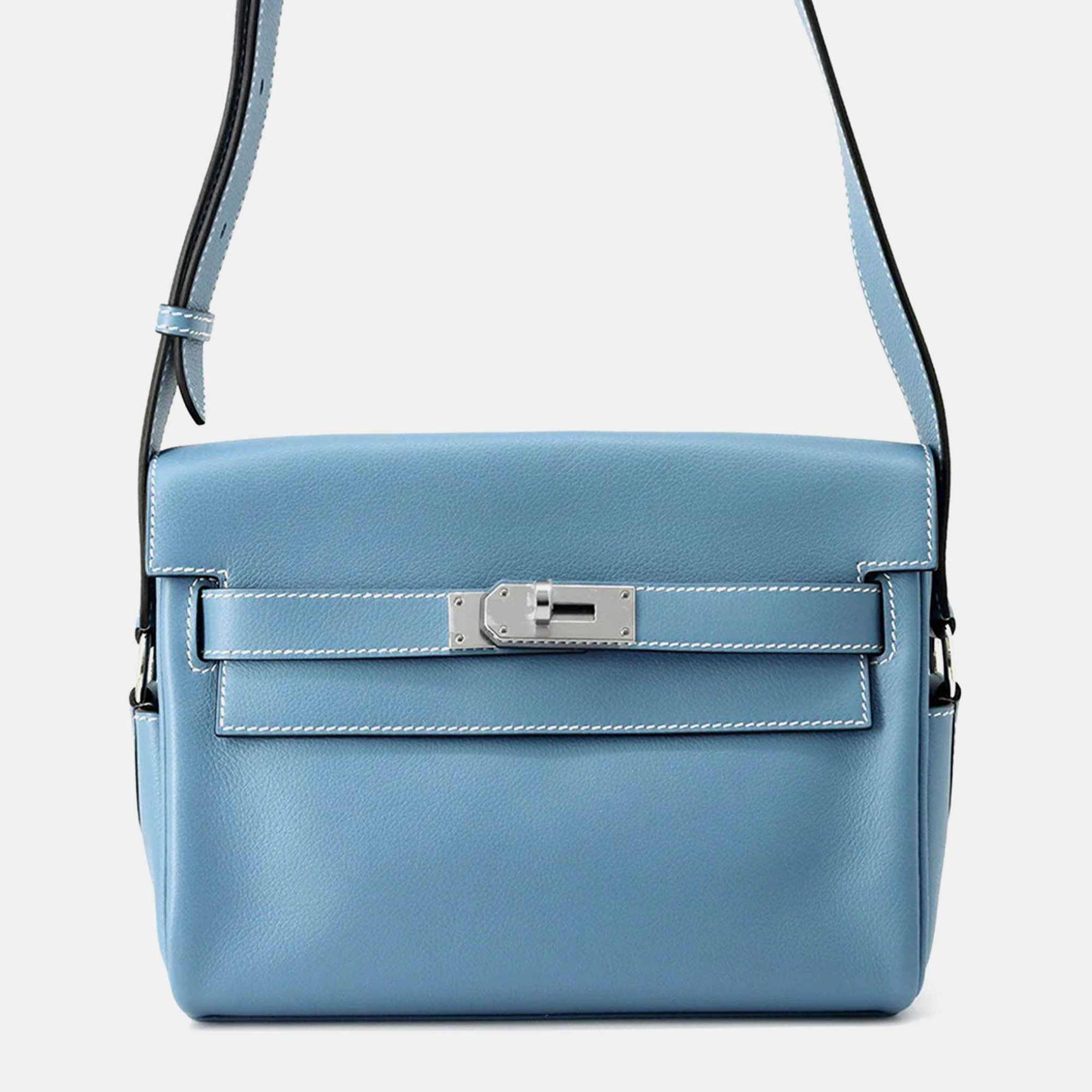 Hermes Kelly Messenger New Blue Jean Evercolor Size PM
Hermes Kelly Messenger New Blue Jean Evercolor Size PM