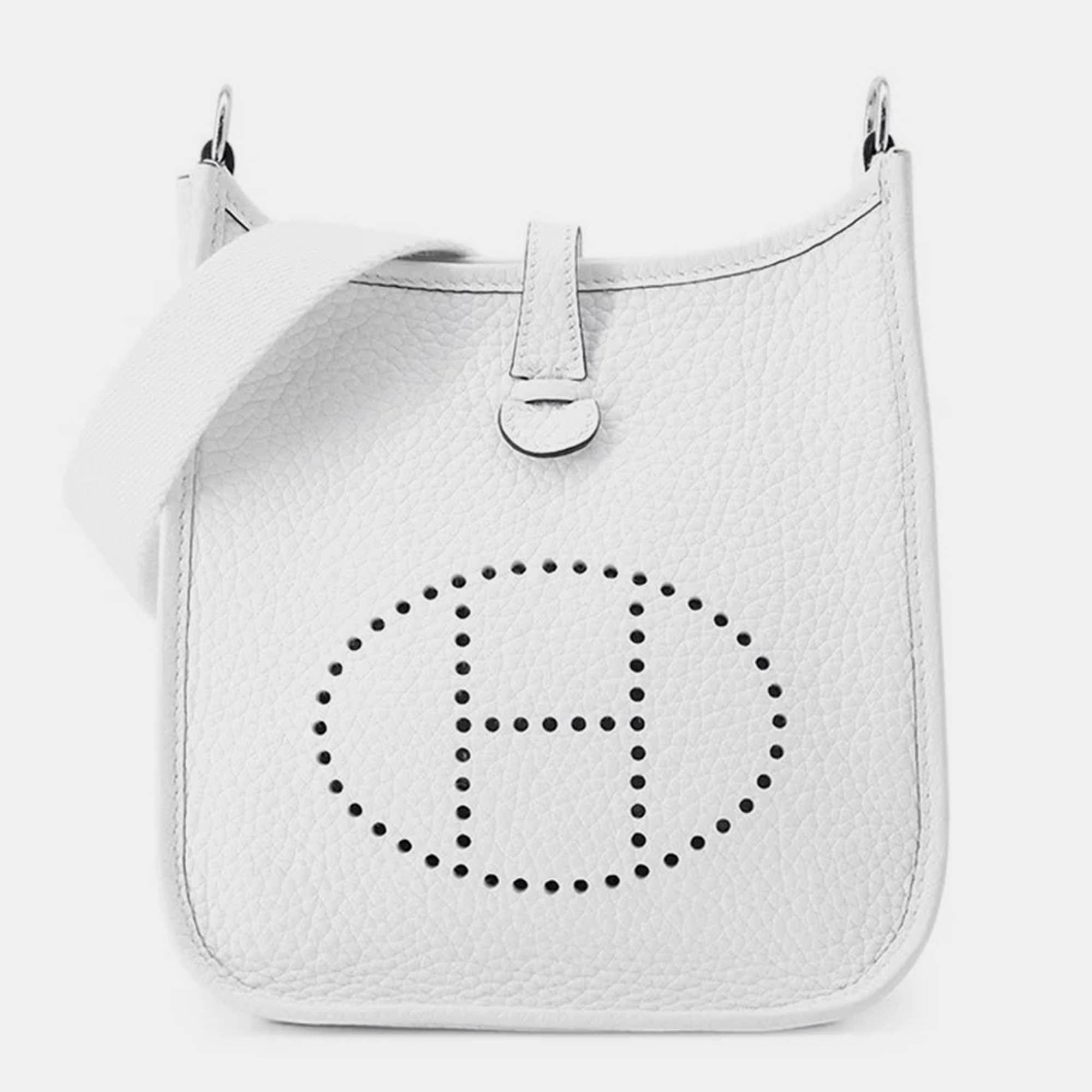 Hermes Evelyne Long New White Taurillon Clemence Size TPM
Hermes Evelyne Long New White Taurillon Clemence Size TPM