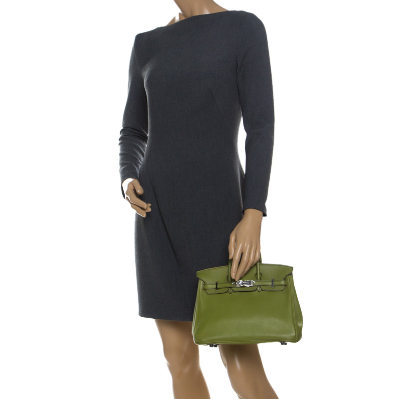 Hermes Apple Green Swift Leather Palladium Plated Birkin 25 Bag
Hermes Apple Green Swift Leather Palladium Plated Birkin 25 Bag