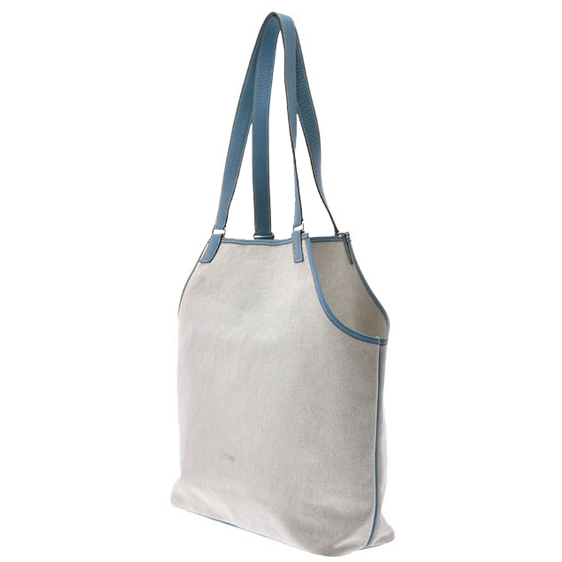 Hermes Blue Jean/Gray Toile And Leather Jardinier Shoulder Bag, Multicolor
Hermes Blue Jean/Gray Toile And Leather Jardinier Shoulder Bag, Multicolor
