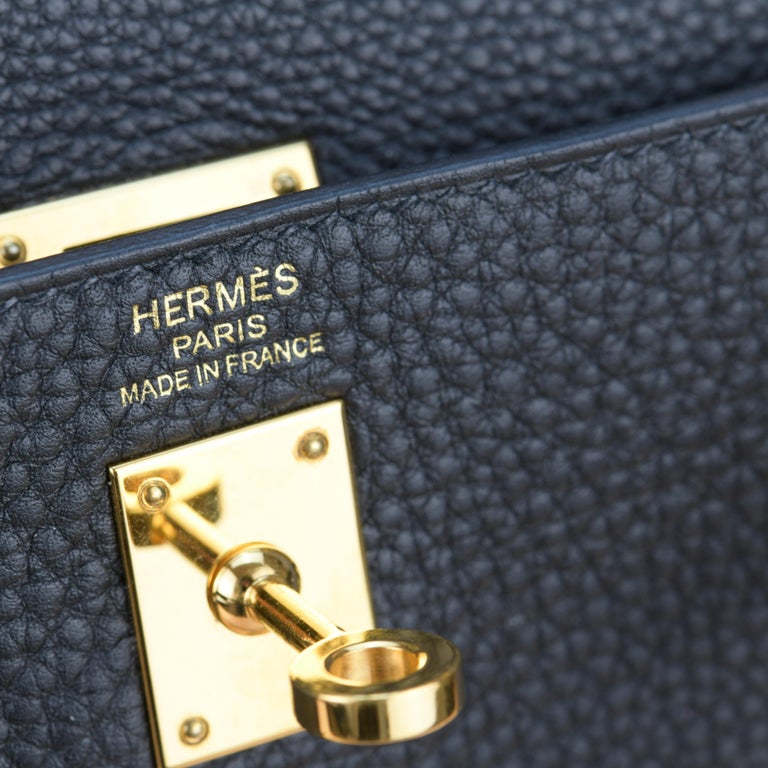 Hermes Black Togo Leather Gold Hardware Kelly 25 Bag