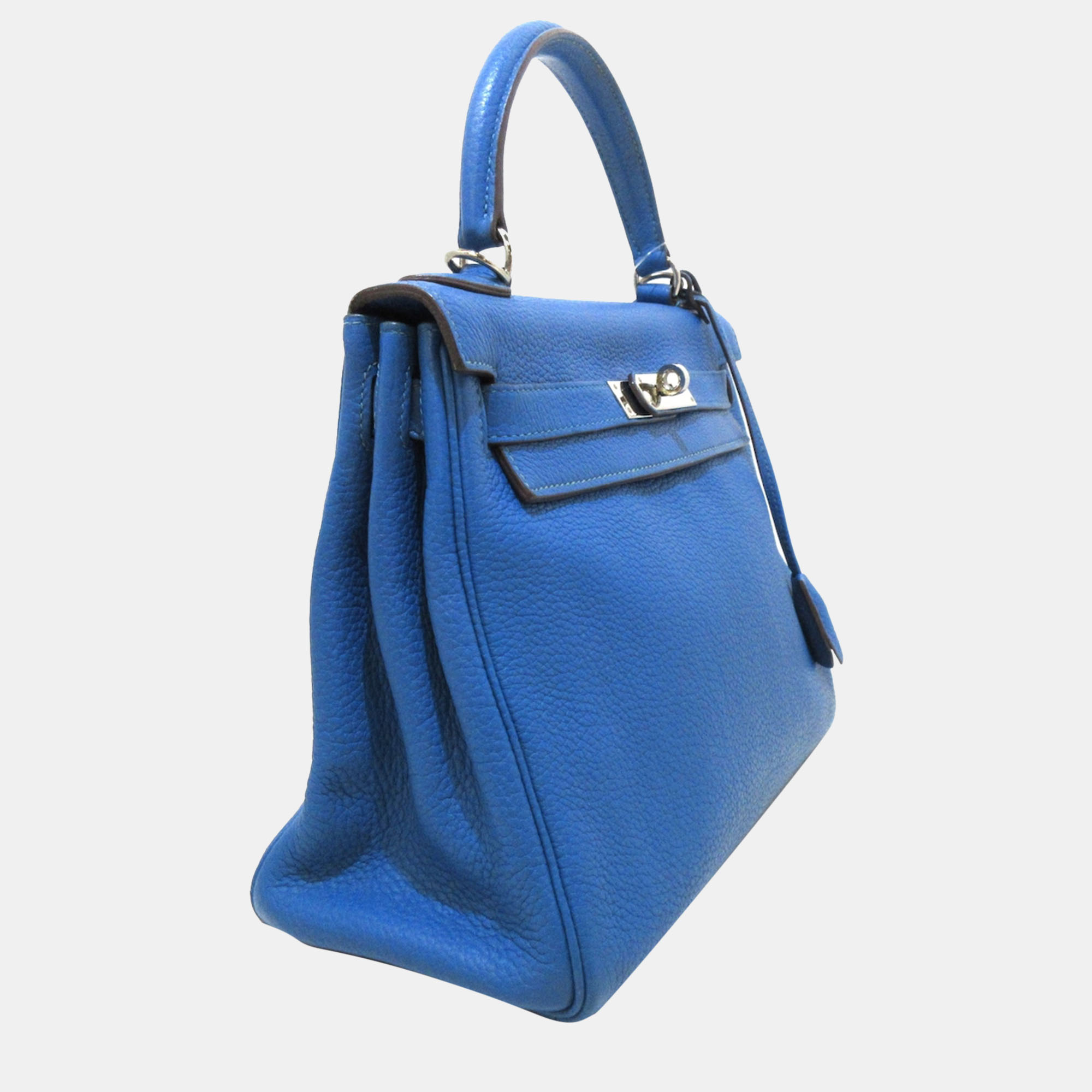 Hermes Mykonos Clemence Leather Palladium Plated Hardware Kelly 28 Shoulder Bag, Blue
Hermes Mykonos Clemence Leather Palladium Plated Hardware Kelly 28 Shoulder Bag, Blue