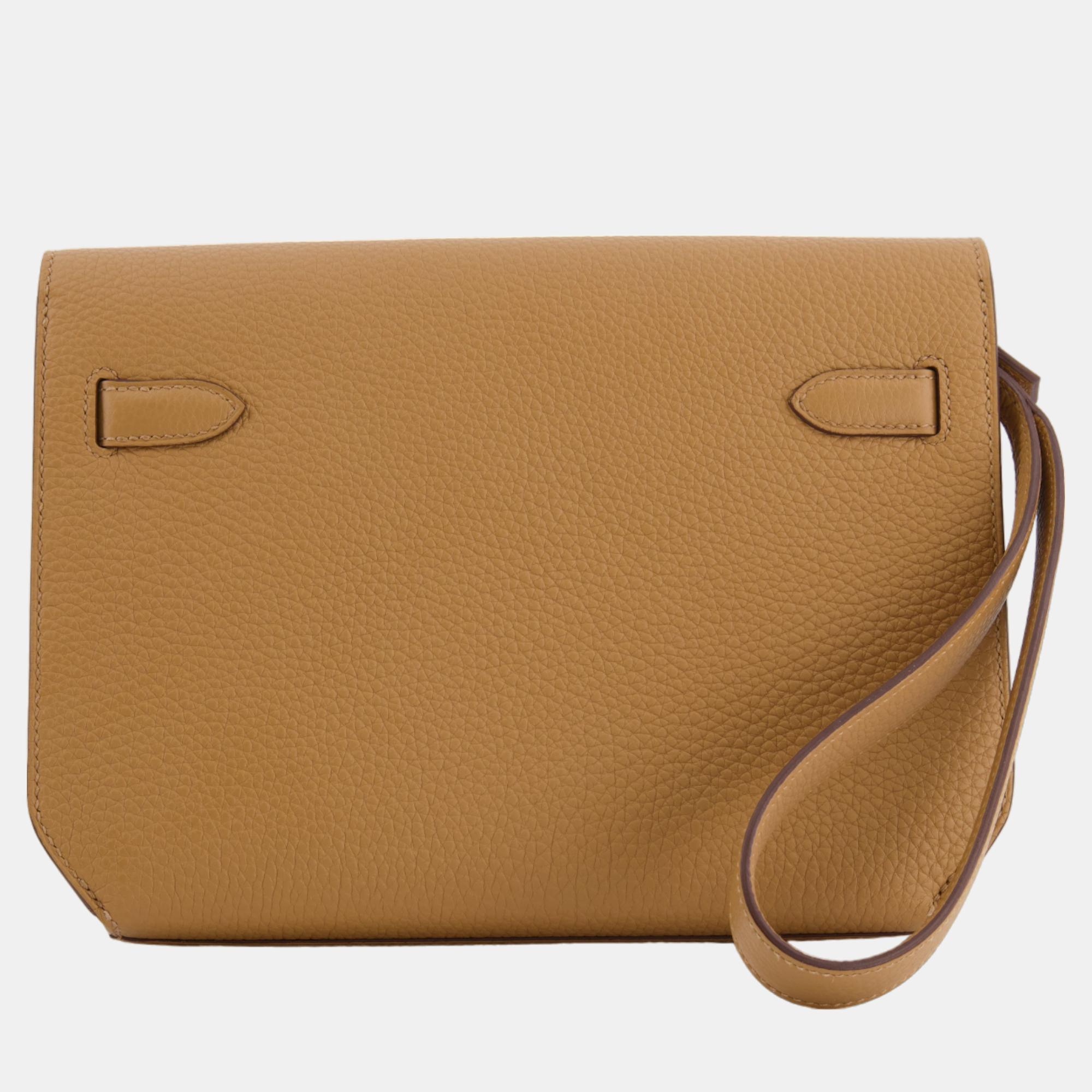 Hermes Kelly Depeches Pochette 25cm In Biscuit Togo Leather With Palladium Hardware