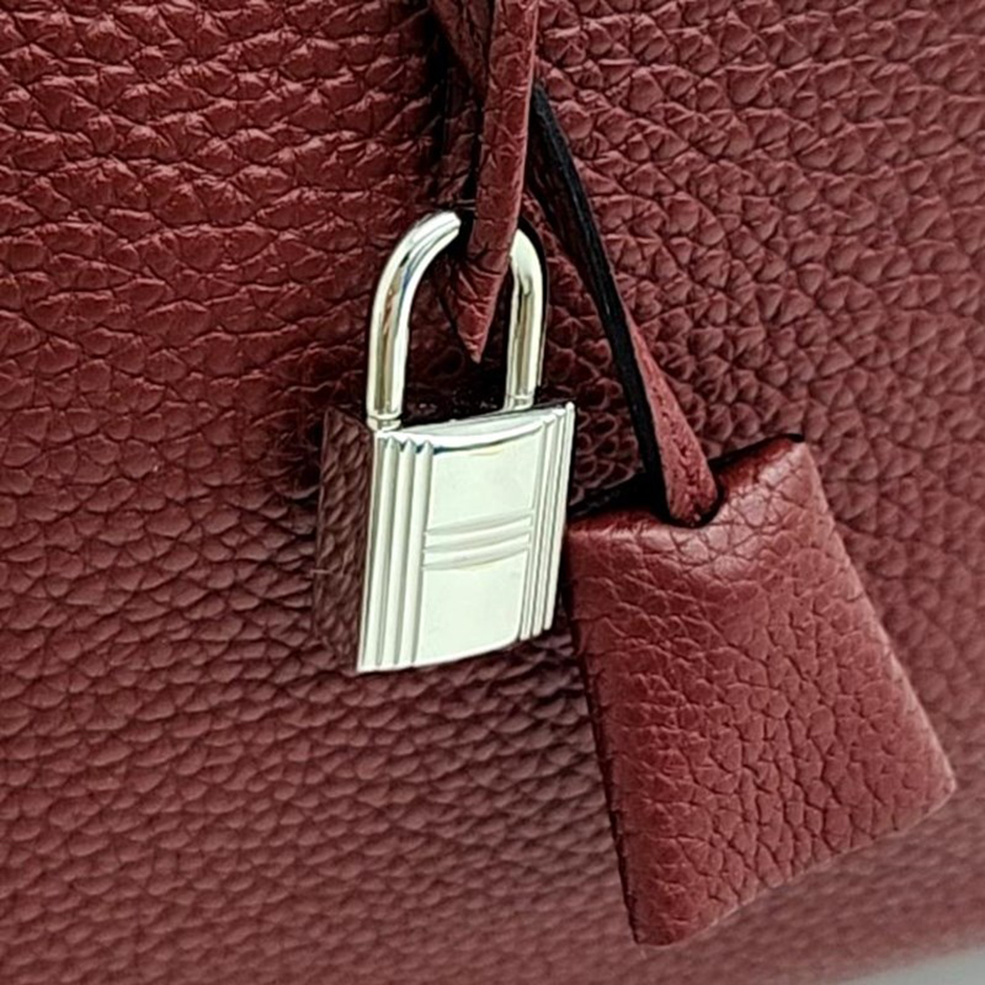 Hermes Two-Tone Victoria2 (T)