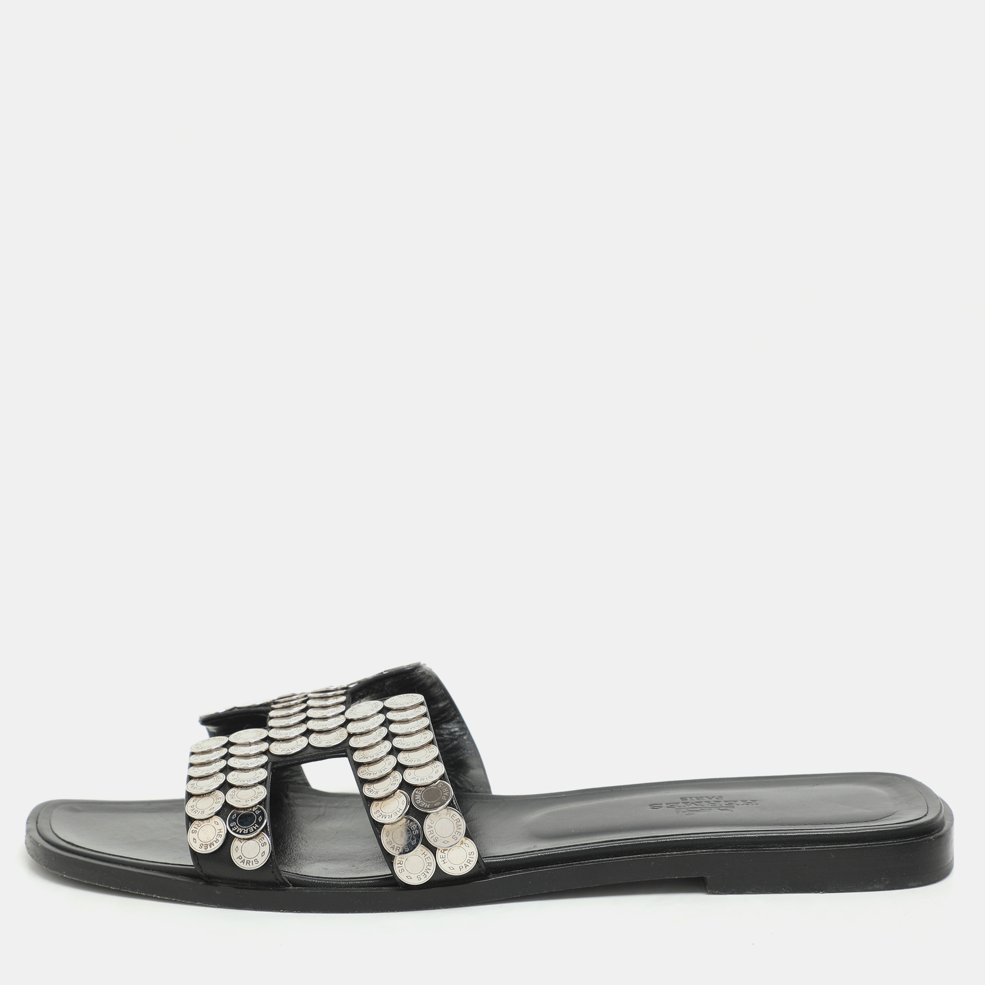 Hermès Black Leather Clou De Selle Embellished Oran Flat Slides Size 39 - Hermes - Modalova