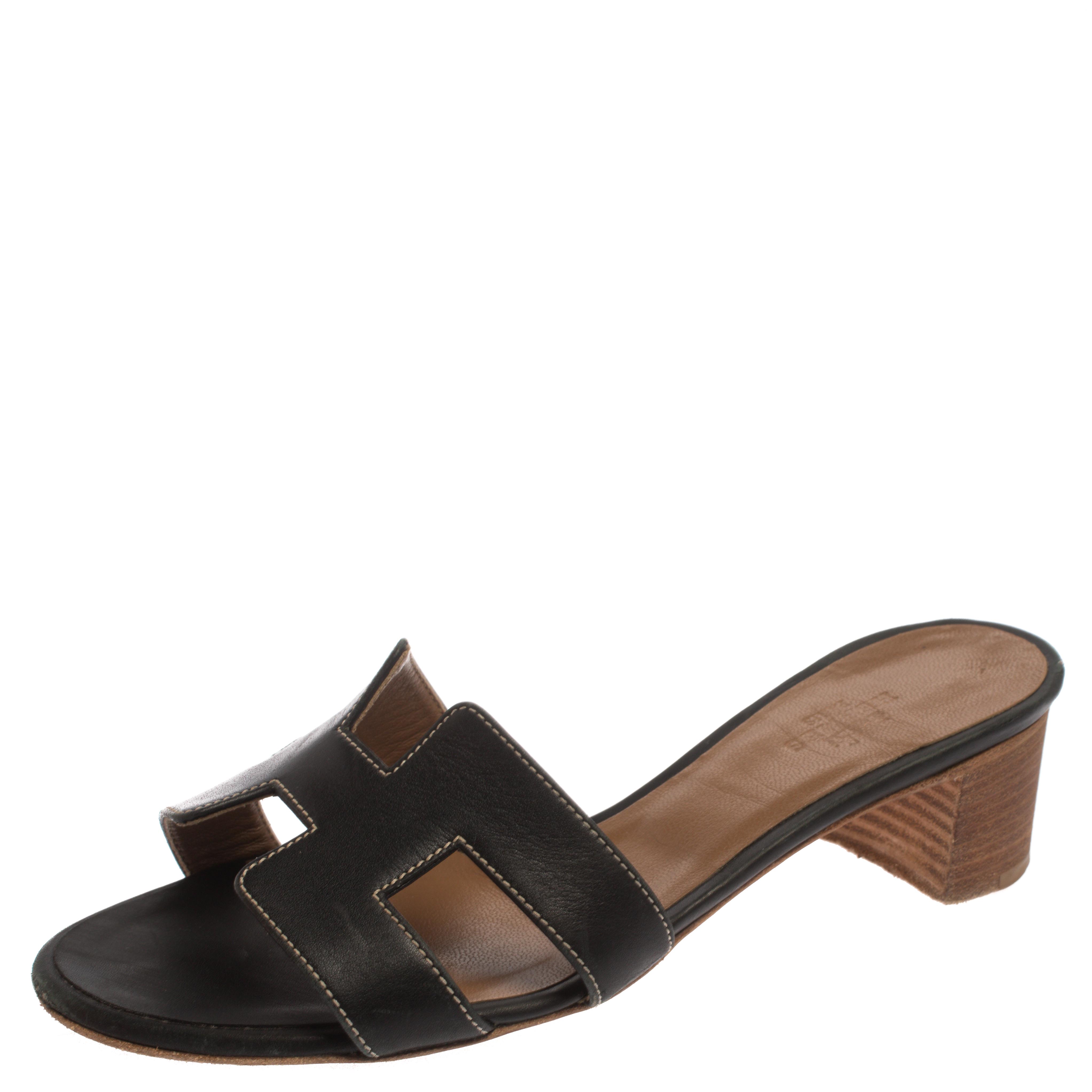 Image of Hermes Black Leather Oran Block Heel Sandals Size .
