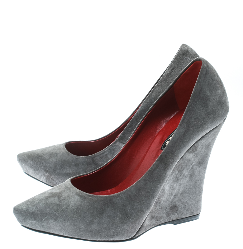 Le Silla Grey Suede Pointed Toe Wedge Pumps Size 36.5