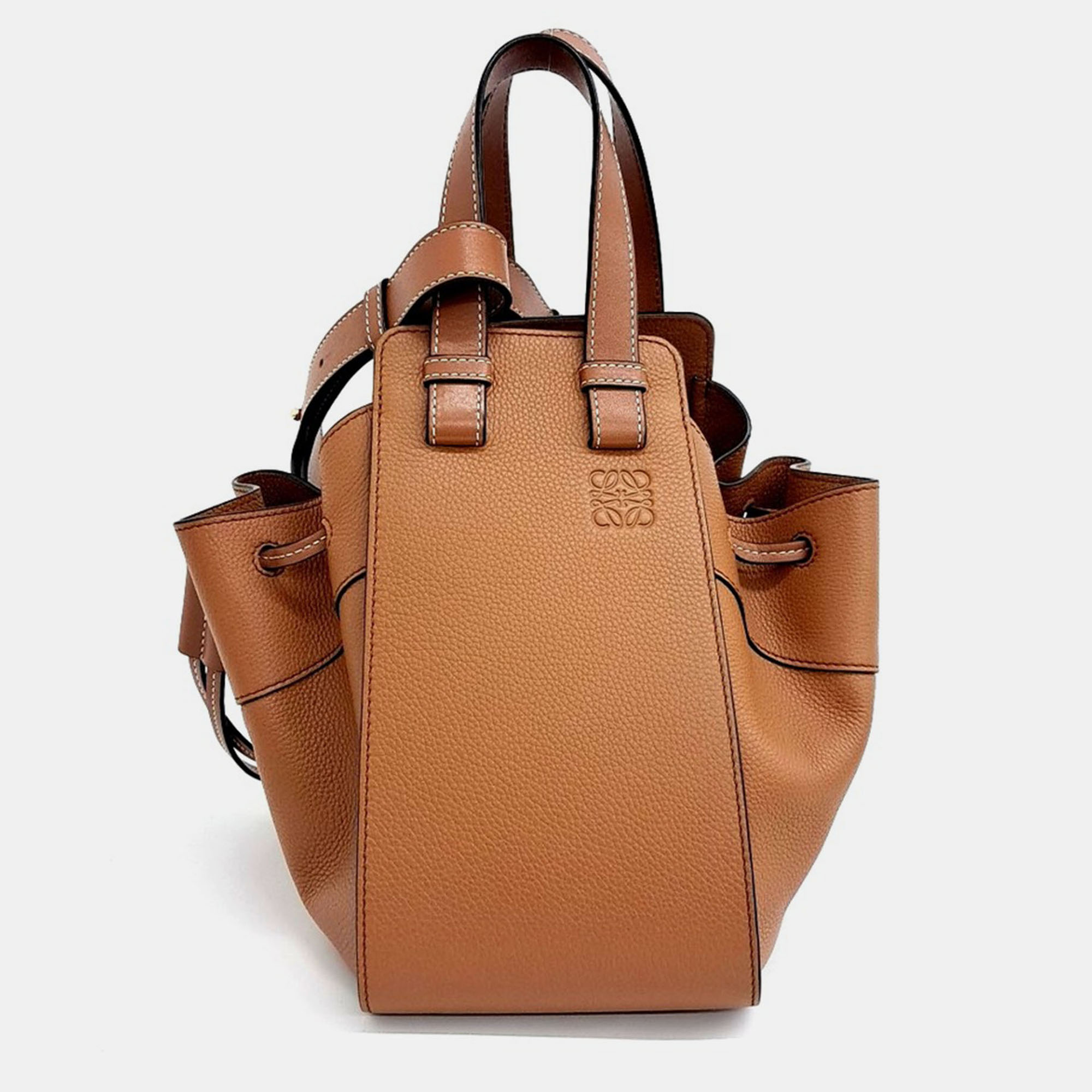 Loewe Brown Leather Hammock Bag Drawstring Small 
Loewe Brown Leather Hammock Bag Drawstring Small