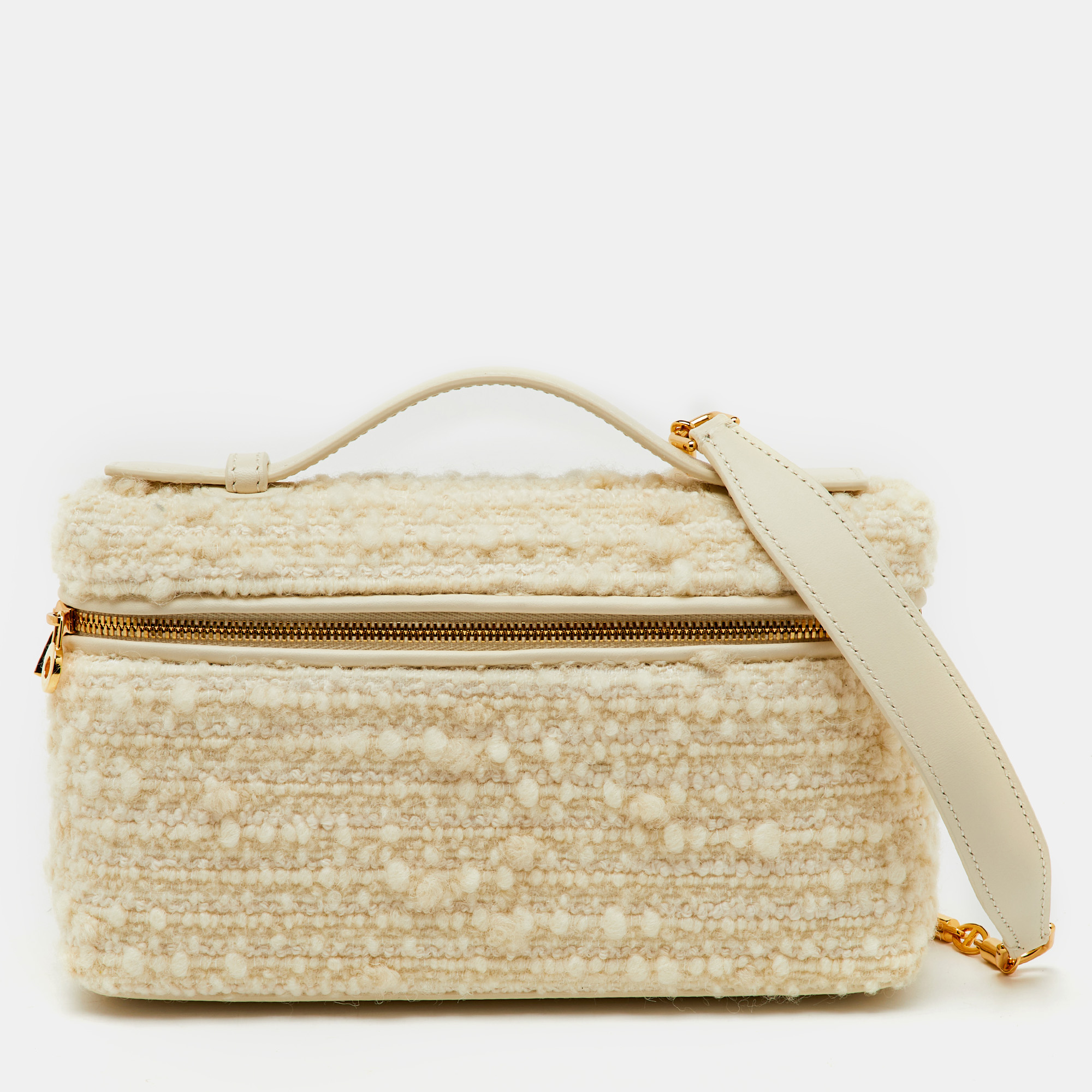 Loro Piana Off White Virgin Wool and Leather Extra Pocket L19 Bag
Loro Piana Off White Virgin Wool and Leather Extra Pocket L19 Bag