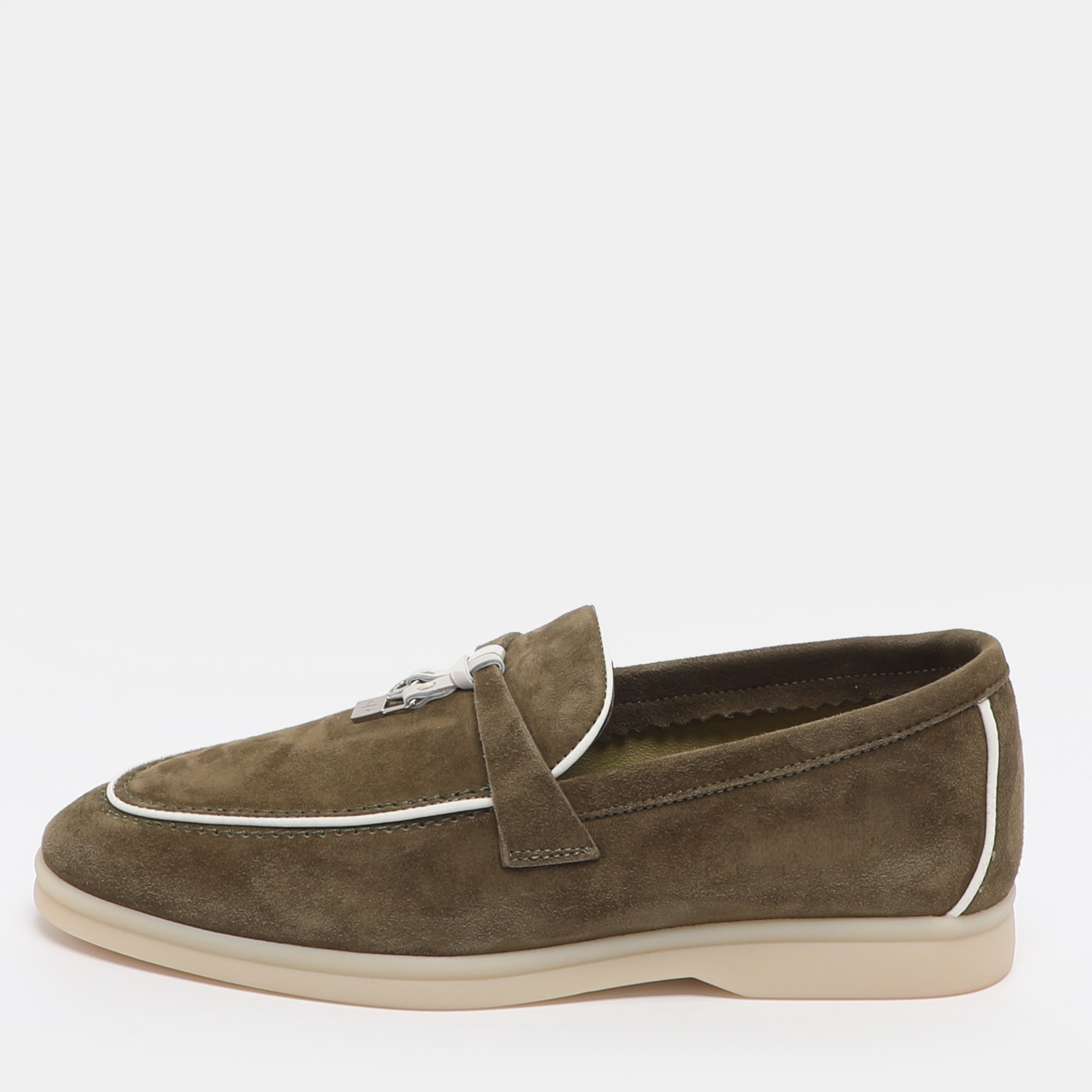 Loro Piana Summer Charms Walk Size Green Suede Loafers
Loro Piana Summer Charms Walk Size Green Suede Loafers