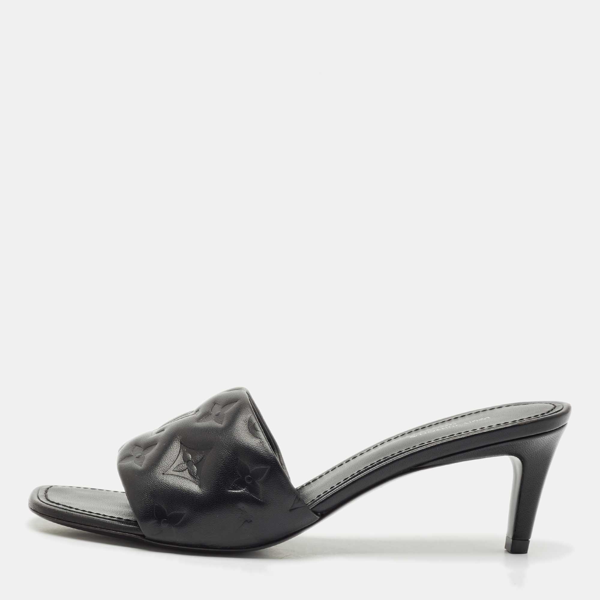 Louis Vuitton Black Monogram Embossed Leather Revival Slide Sandals Size
Louis Vuitton Black Monogram Embossed Leather Revival Slide Sandals Size
