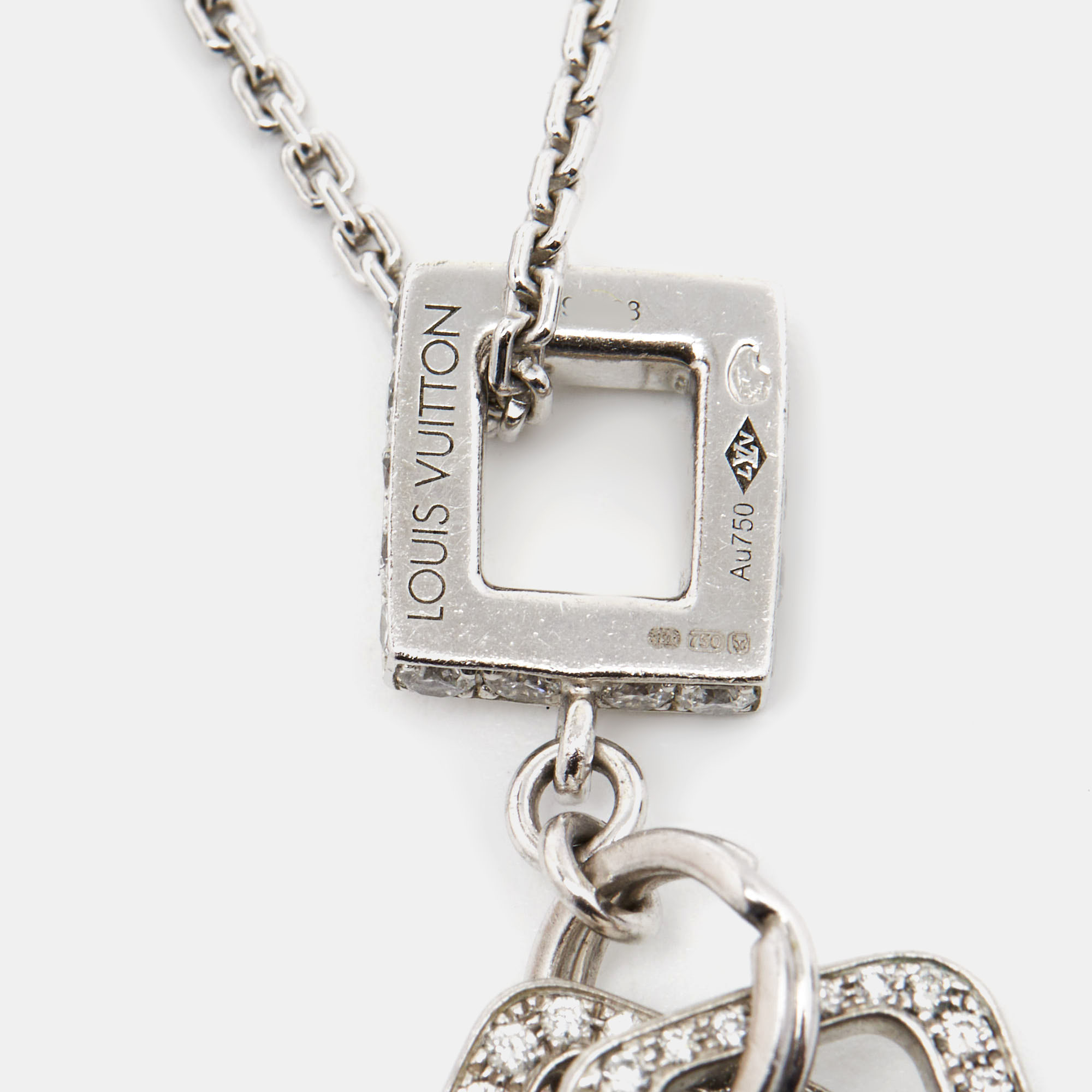 Louis Vuitton Lock It Key Padlock Diamonds 18k White Gold Pendant Necklace
