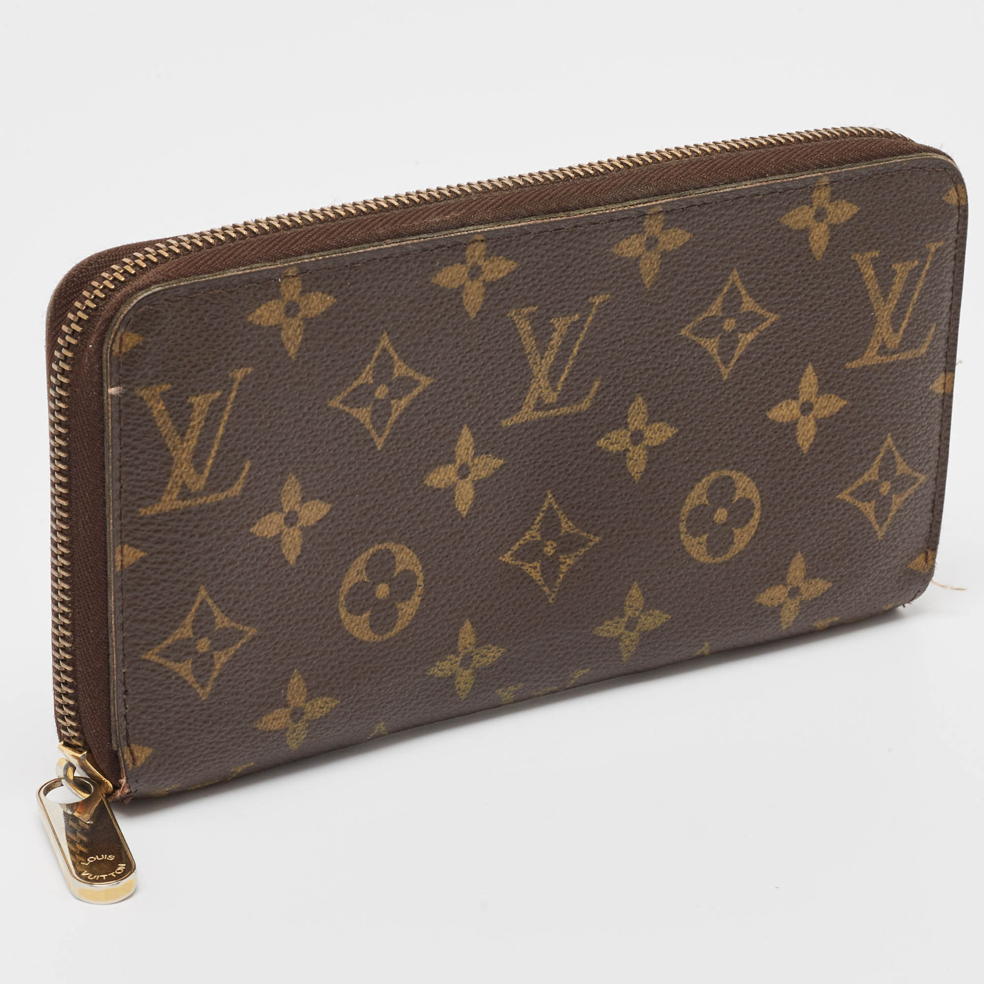 Louis Vuitton Monogram Canvas Zippy Wallet