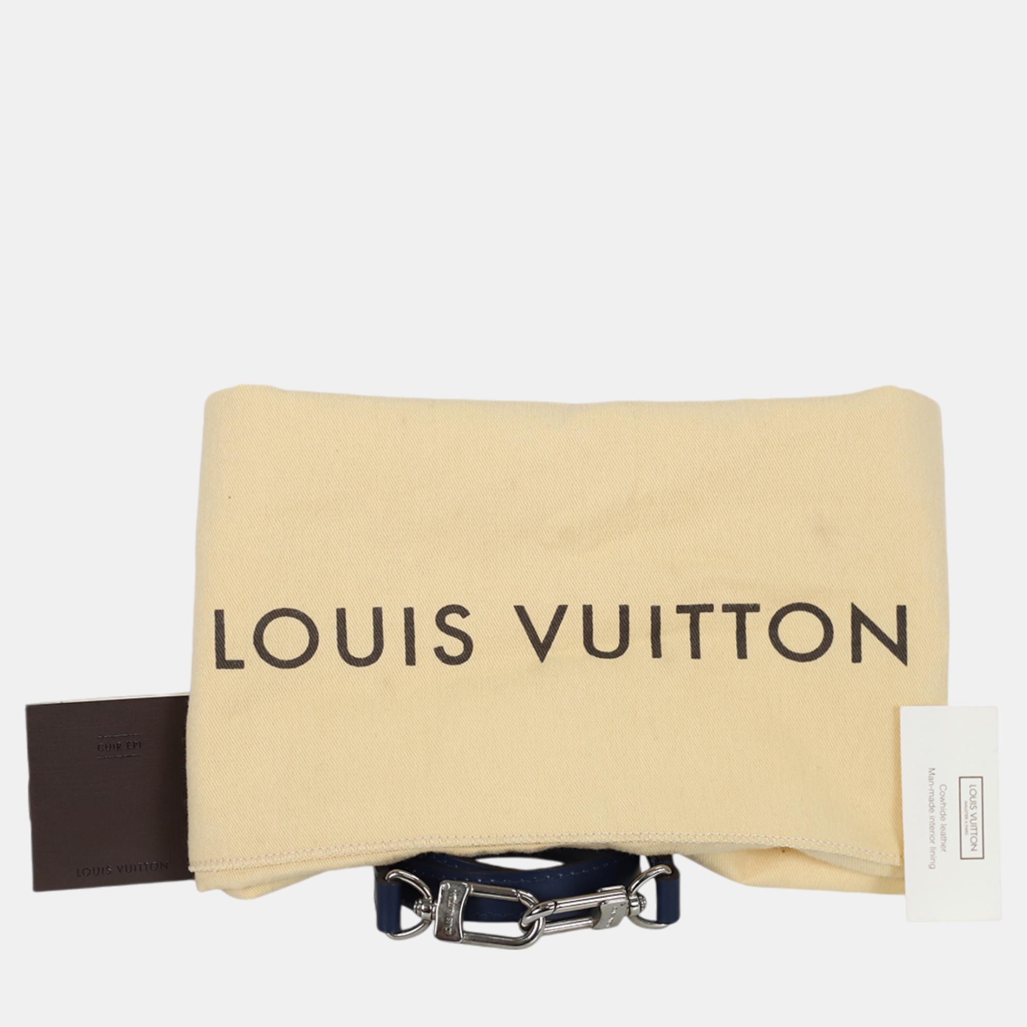 Louis Vuitton Navy Blue Epi Cluny MM Shoulder Bag