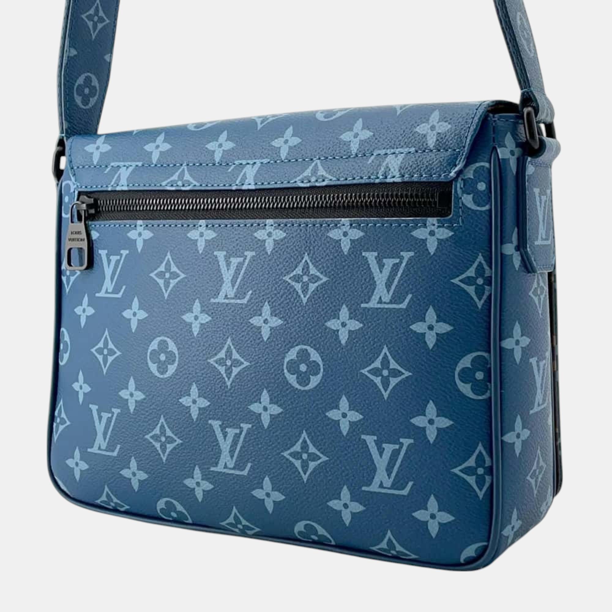 Louis Vuitton District PM Shoulder Bag