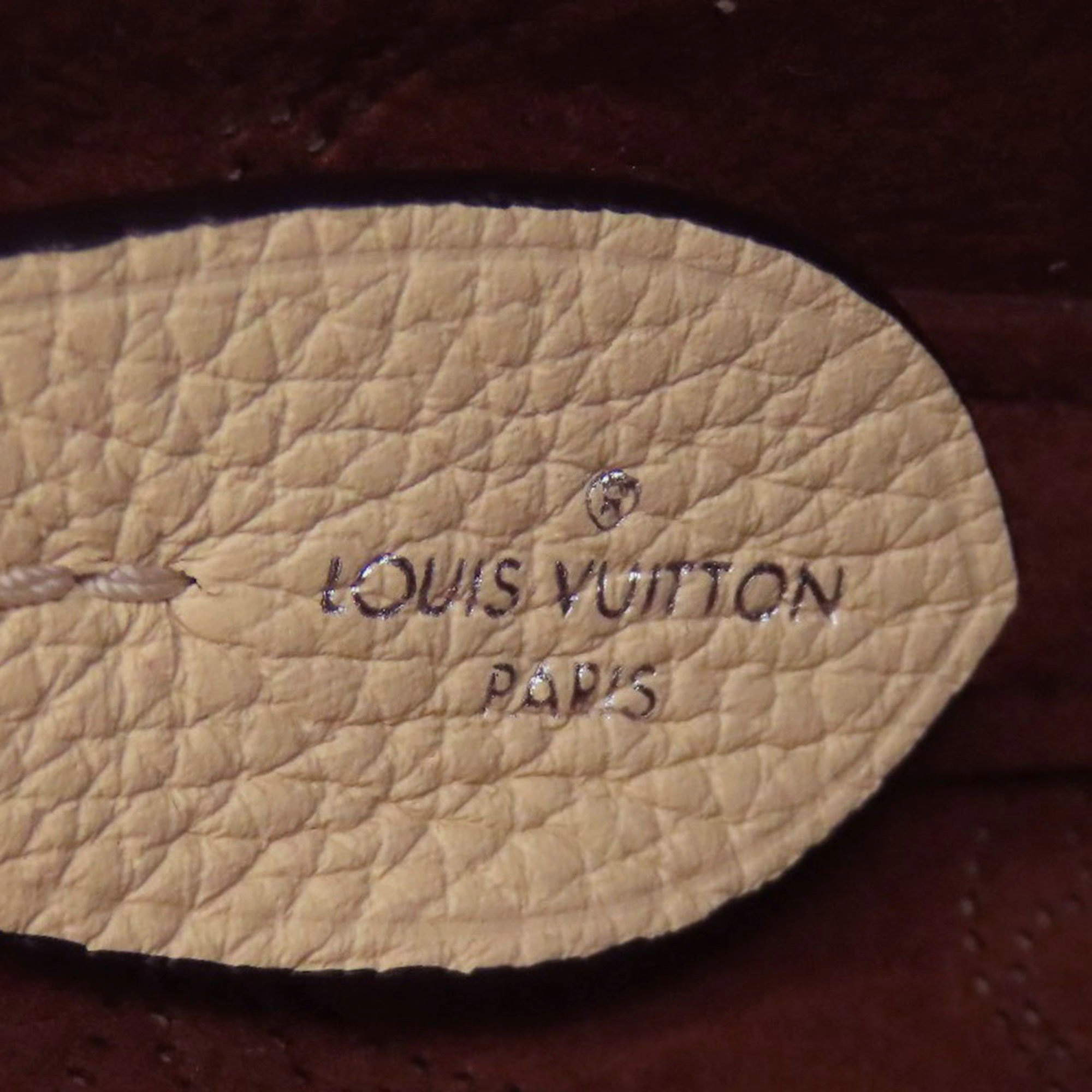 Louis Vuitton Mahina Leather Blossom PM Handbag