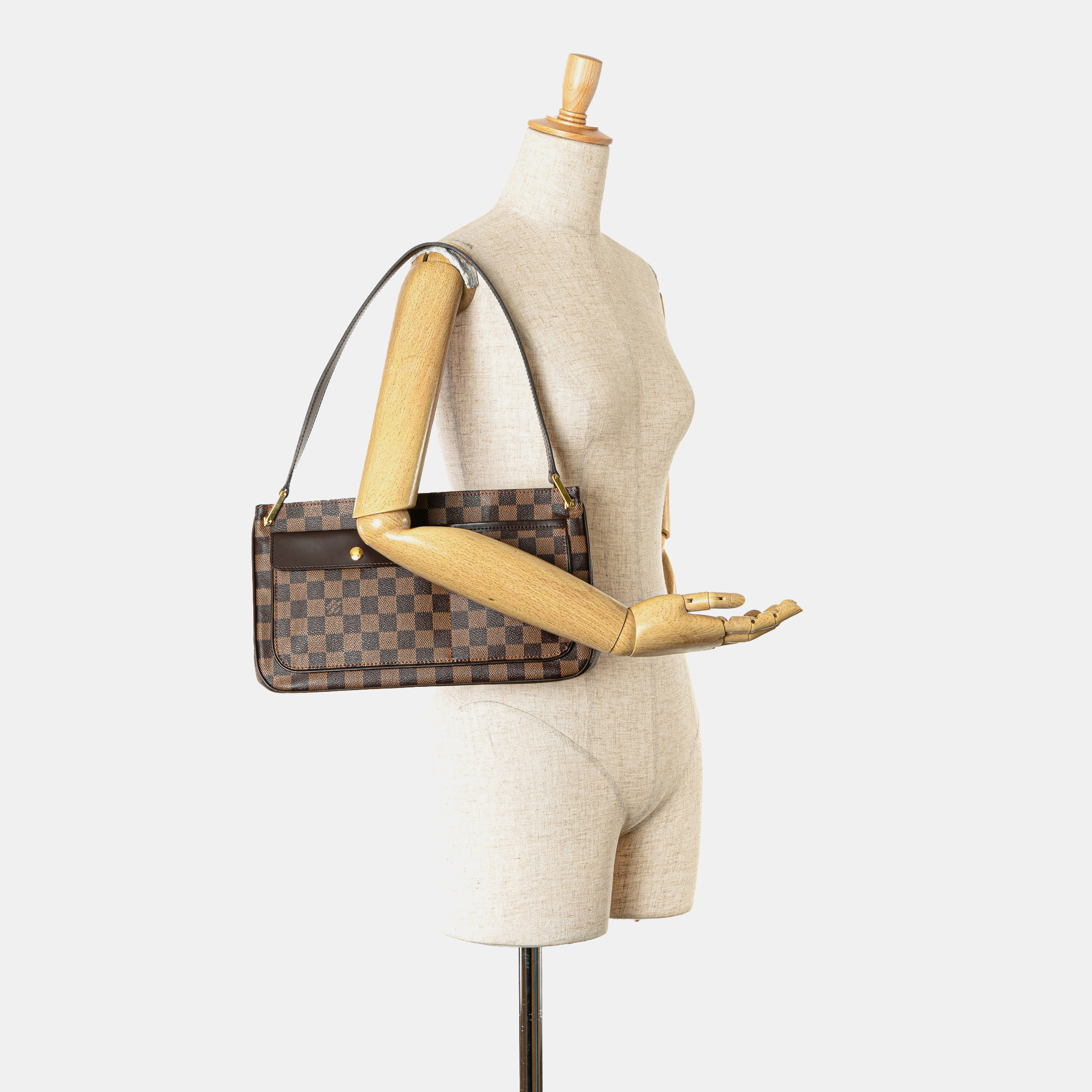 Louis Vuitton Brown Canvas Louis Vuitton Damier Ebene Aubagne