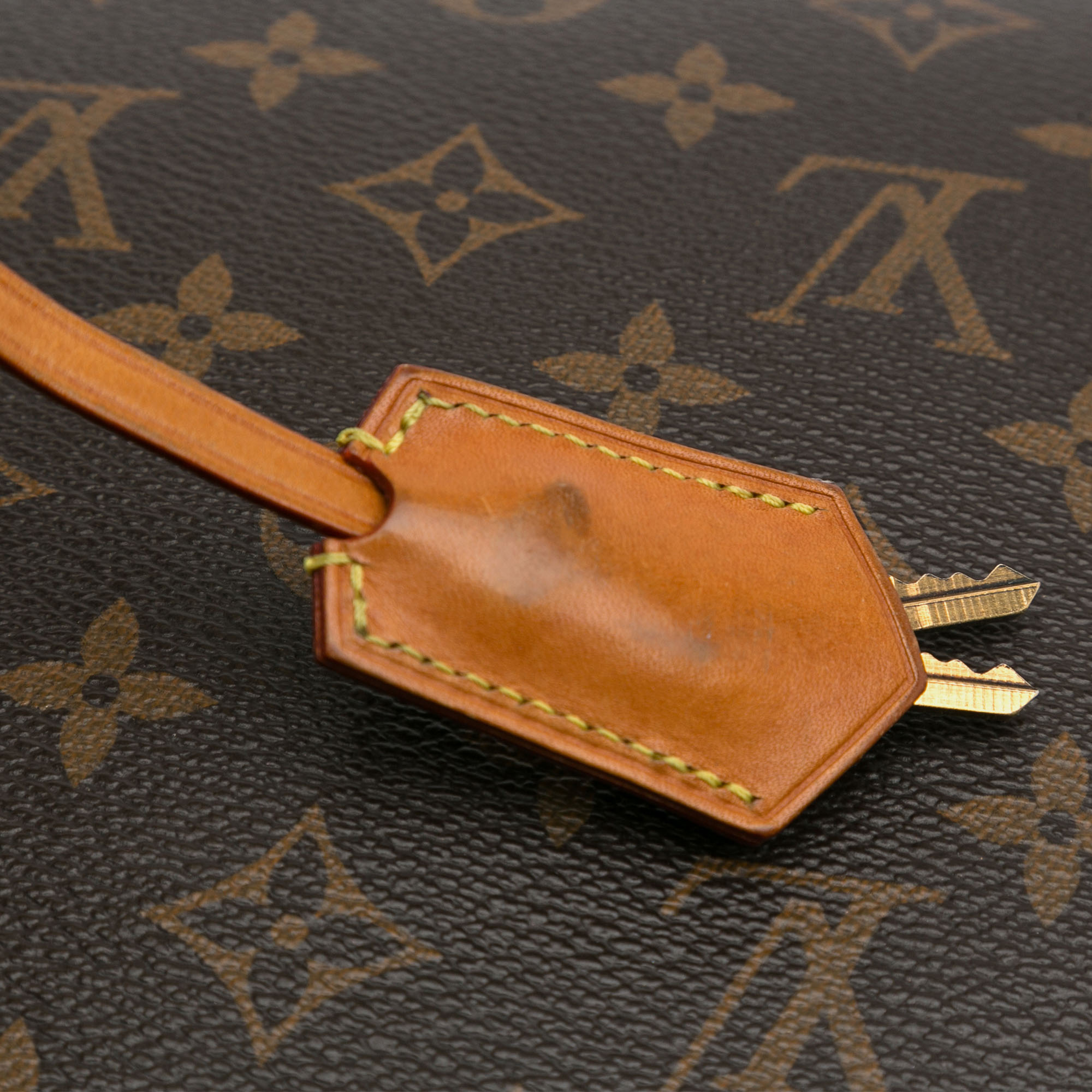 Louis Vuitton Brown Canvas Louis Vuitton Monogram Lockit Chain MM