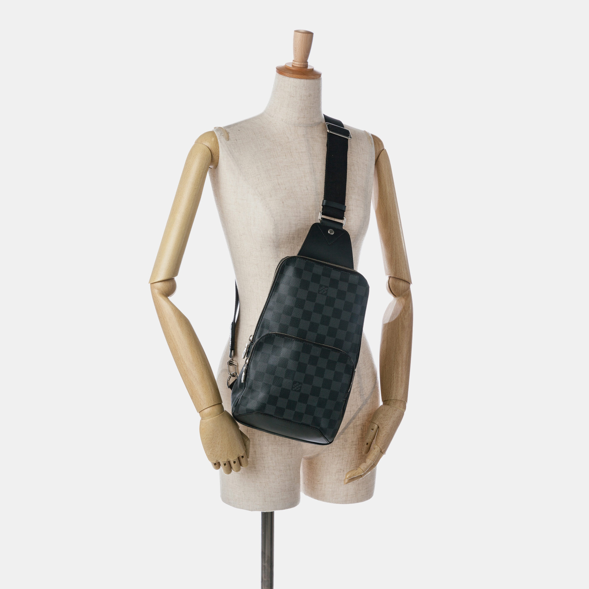 Louis Vuitton Black Canvas Louis Vuitton Damier Graphite Avenue Sling