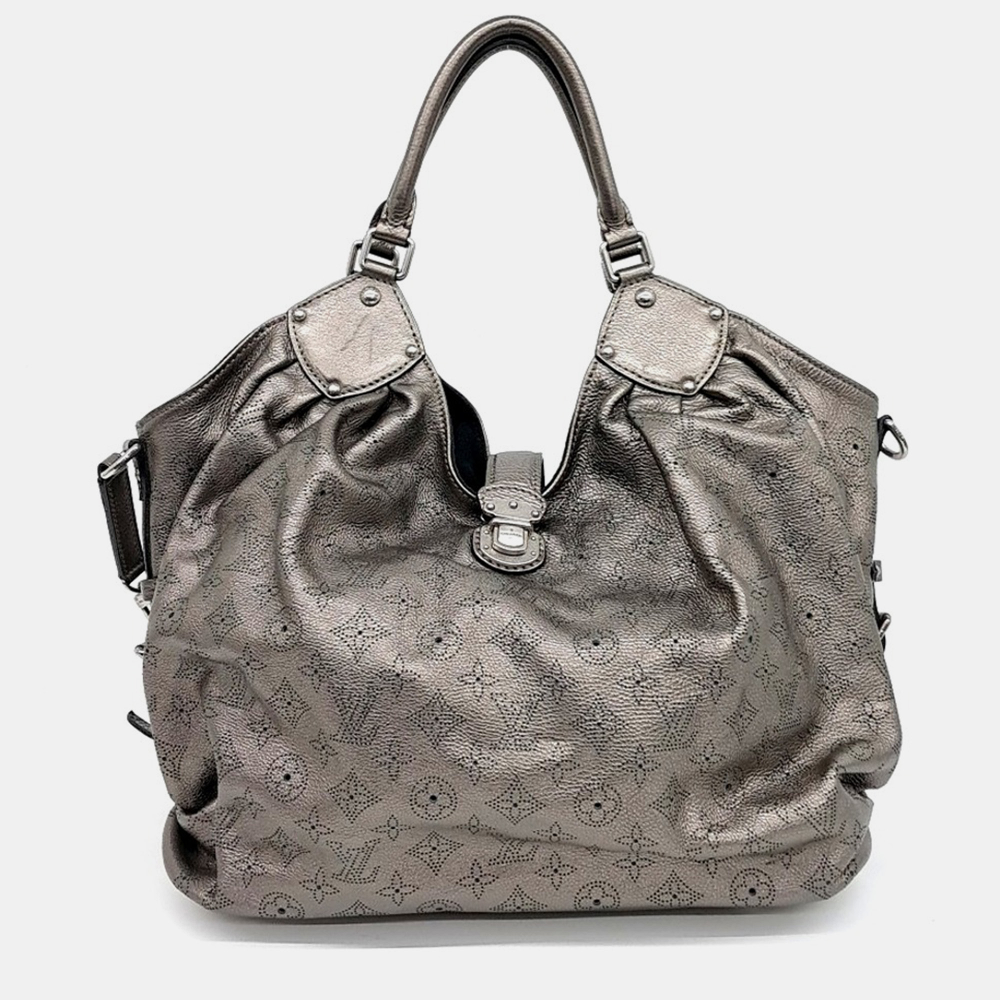 Louis Vuitton Silver Leather Mahina XL Bag