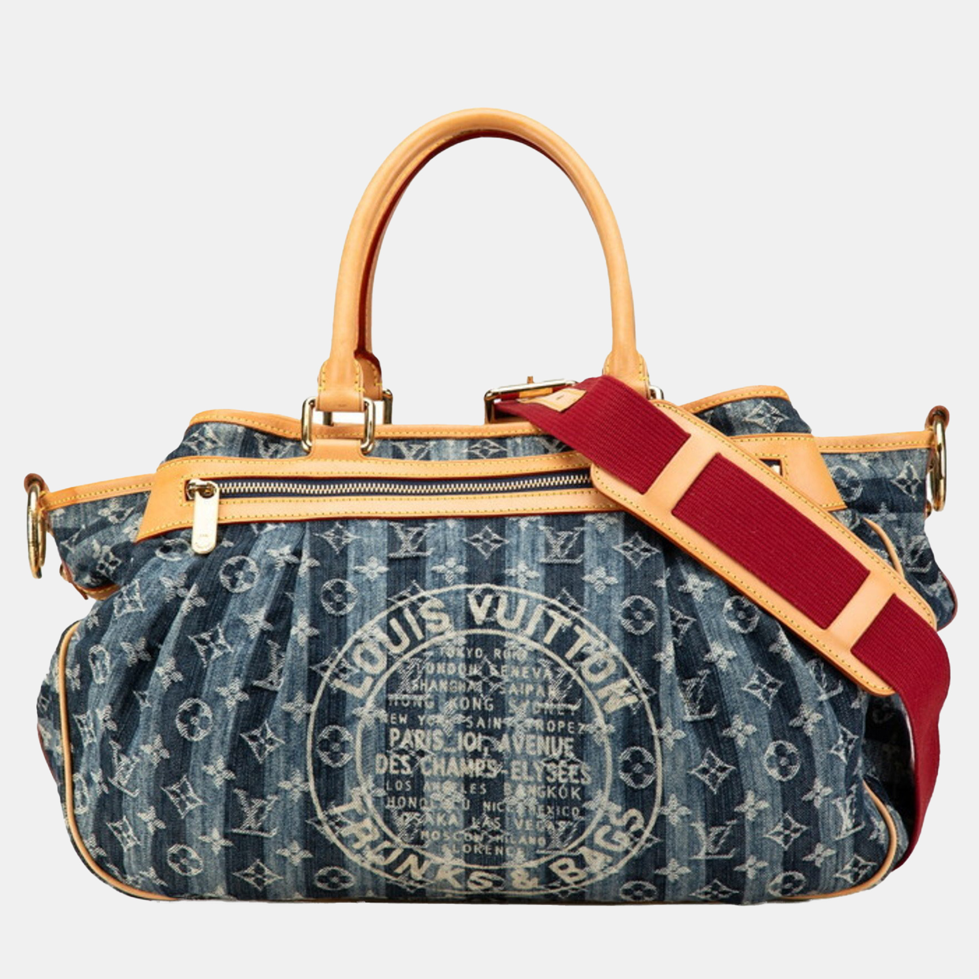 Louis Vuitton Indigo Blue Canvas Denim Porte Epaule Raye Cabas GM Handbag
Louis Vuitton Indigo Blue Canvas Denim Porte Epaule Raye Cabas GM Handbag