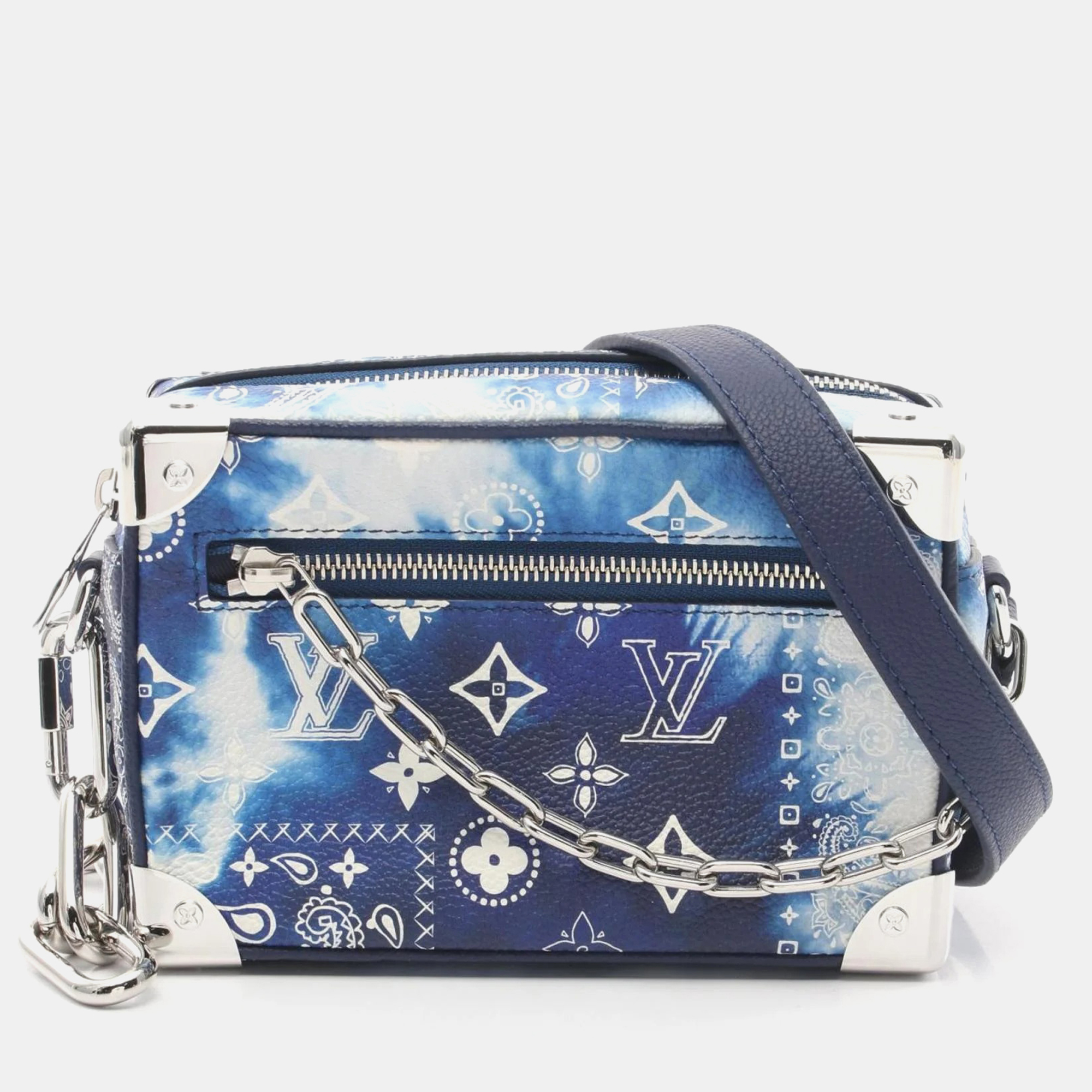 Louis Vuitton Mini Soft Trunk Shoulder Bag Coated Canvas Leather Monogram Bandana Navy Blue White
Louis Vuitton Mini Soft Trunk Shoulder Bag Coated Canvas Leather Monogram Bandana Navy Blue White