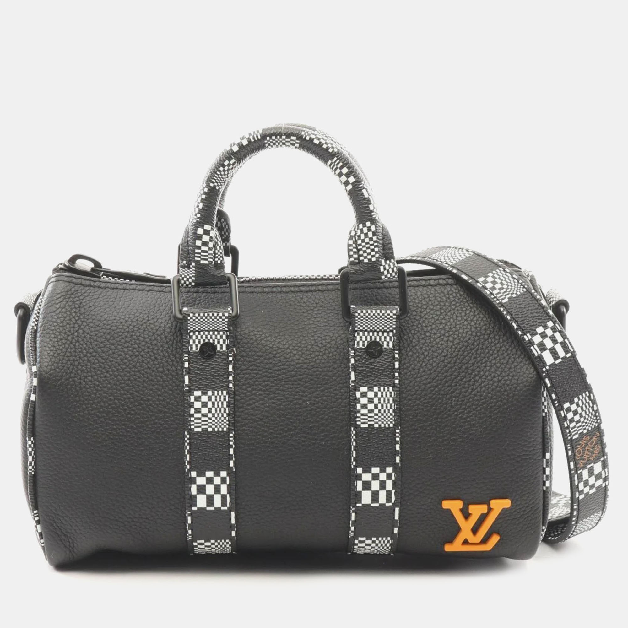 Louis Vuitton City Keepall Handbag Leather Coated Canvas Damier Distorted Black
Louis Vuitton City Keepall Handbag Leather Coated Canvas Damier Distorted Black