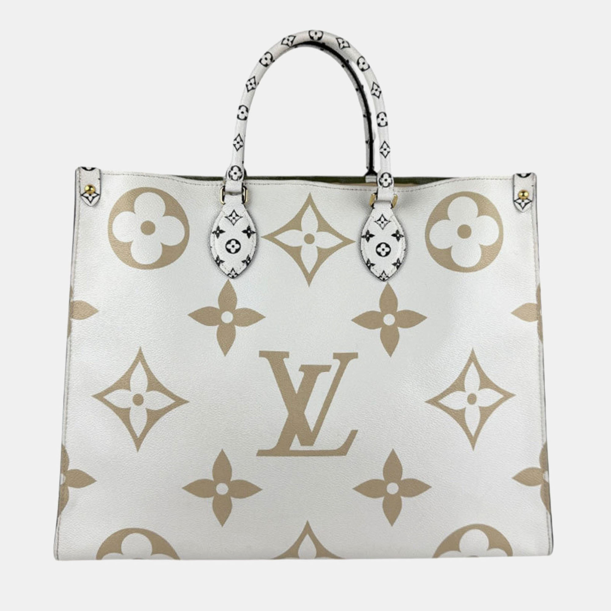 Louis Vuitton Shoulder Bag Giant Monogram On The Go Gm Coated Canvas White Khaki Beige Gold
Louis Vuitton Shoulder Bag Giant Monogram On The Go Gm Coated Canvas White Khaki Beige Gold