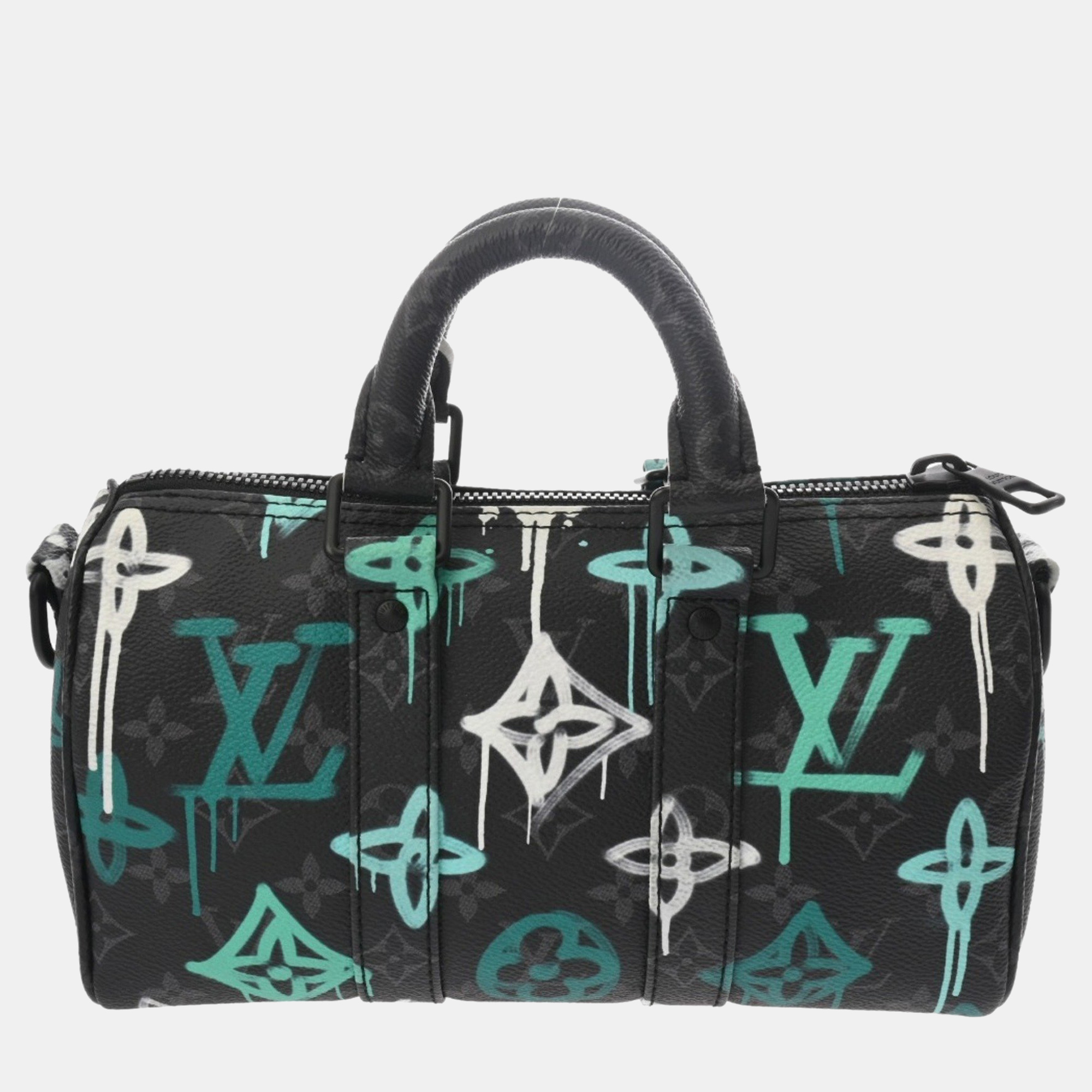 Louis Vuitton Monogram Eclipse Keepall Bandouliere 25 Lv Graffiti Vert Black Canvas Handbag
Louis Vuitton Monogram Eclipse Keepall Bandouliere 25 Lv Graffiti Vert Black Canvas Handbag
