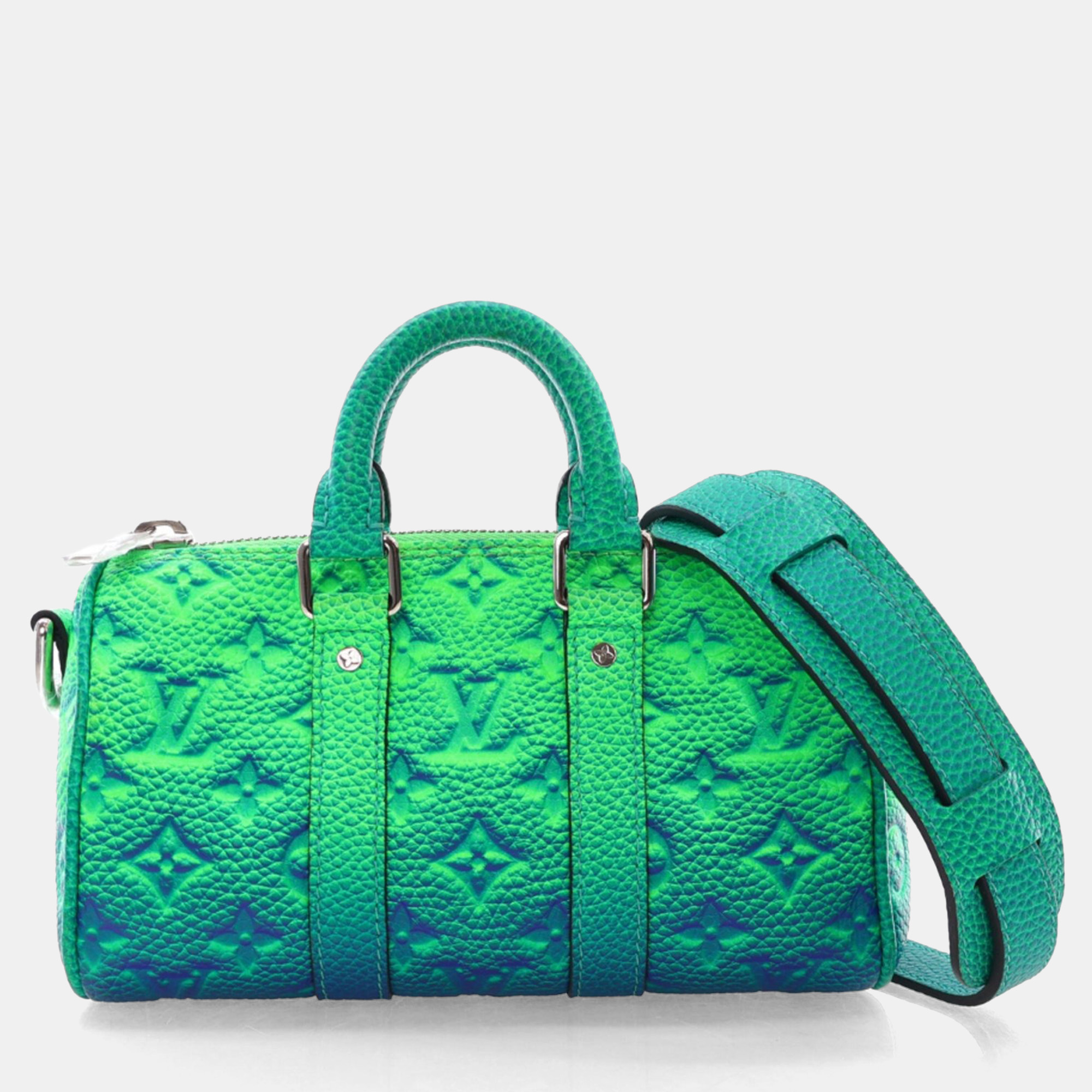 Louis Vuitton Monogram Taurillon Leather Limited Edition Illusion Keepall Bandouliere, Blue
Louis Vuitton Monogram Taurillon Leather Limited Edition Illusion Keepall Bandouliere, Blue
