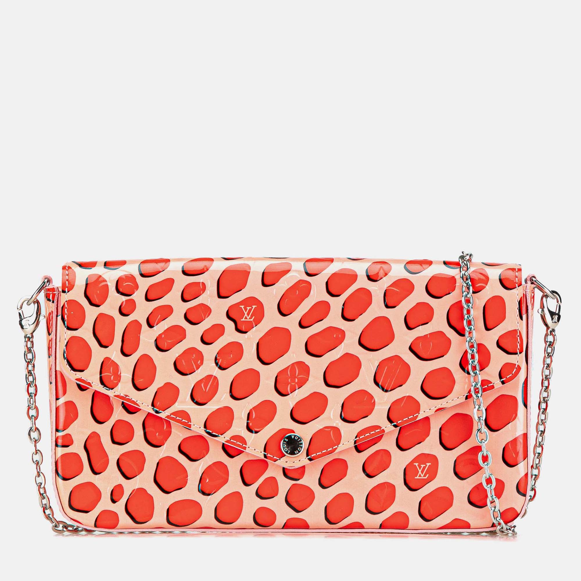 Louis Vuitton Pink Monogram Vernis Jungle Dots Pochette Felicie
Louis Vuitton Pink Monogram Vernis Jungle Dots Pochette Felicie