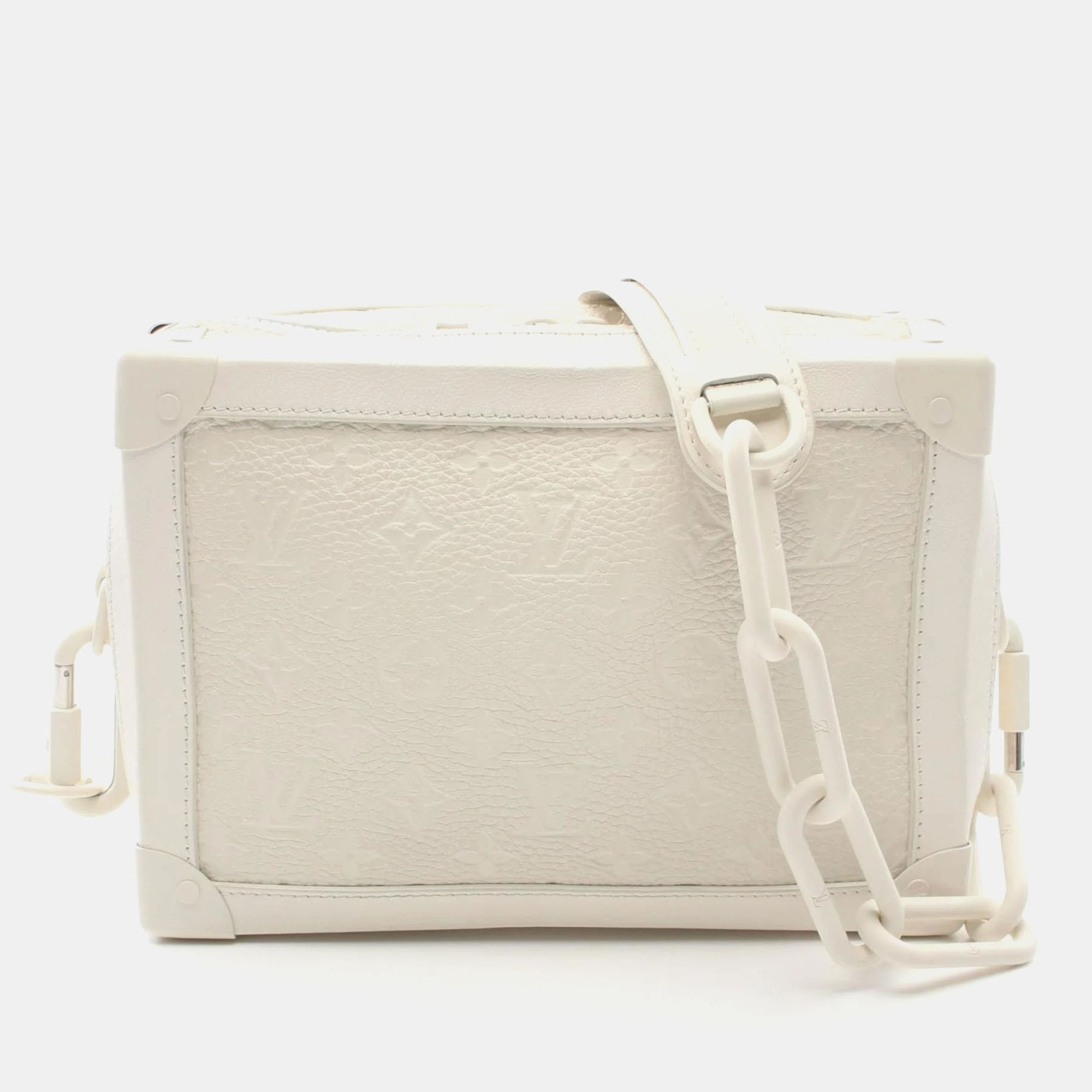 Louis Vuitton Soft Trunk Monogram Shoulder Bag Taurillon Leather White
Louis Vuitton Soft Trunk Monogram Shoulder Bag Taurillon Leather White