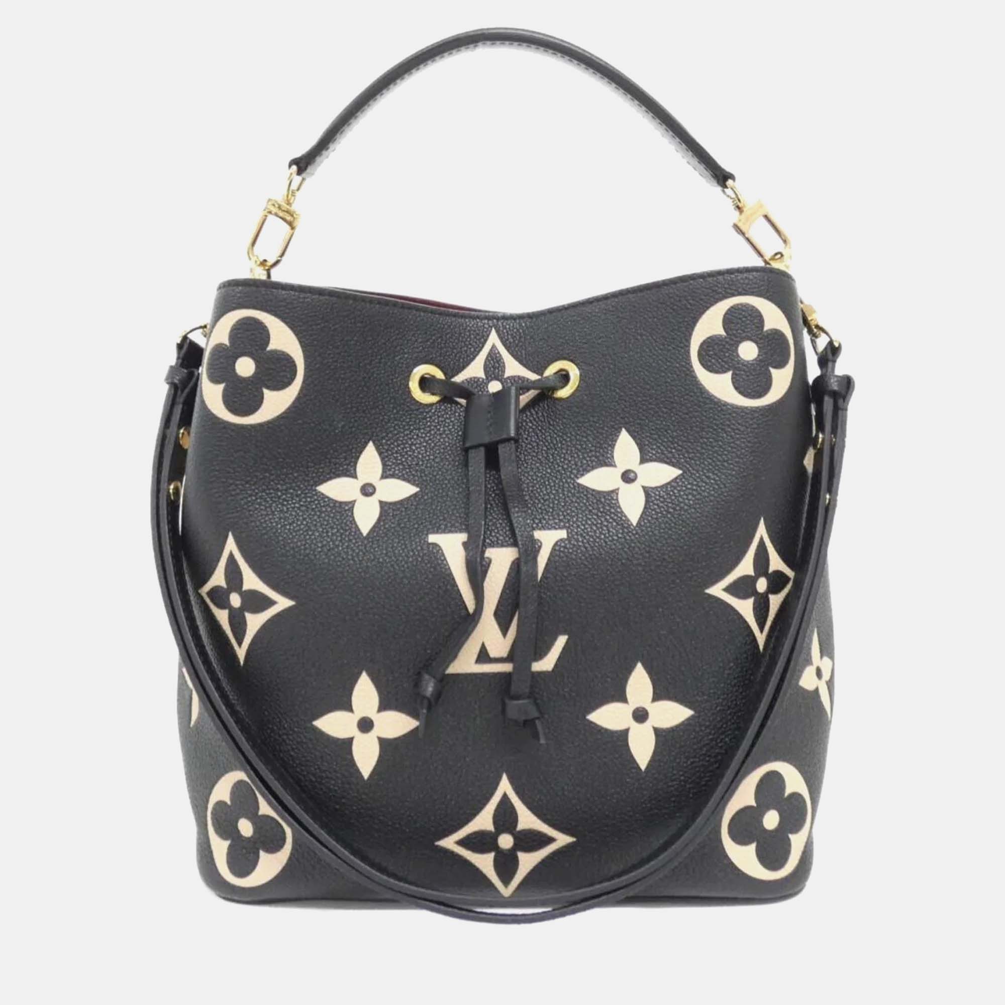Louis Vuitton Bicolor Monogram Empreinte Neo Noe Mm Shoulder Bag, Multicolor
Louis Vuitton Bicolor Monogram Empreinte Neo Noe Mm Shoulder Bag, Multicolor