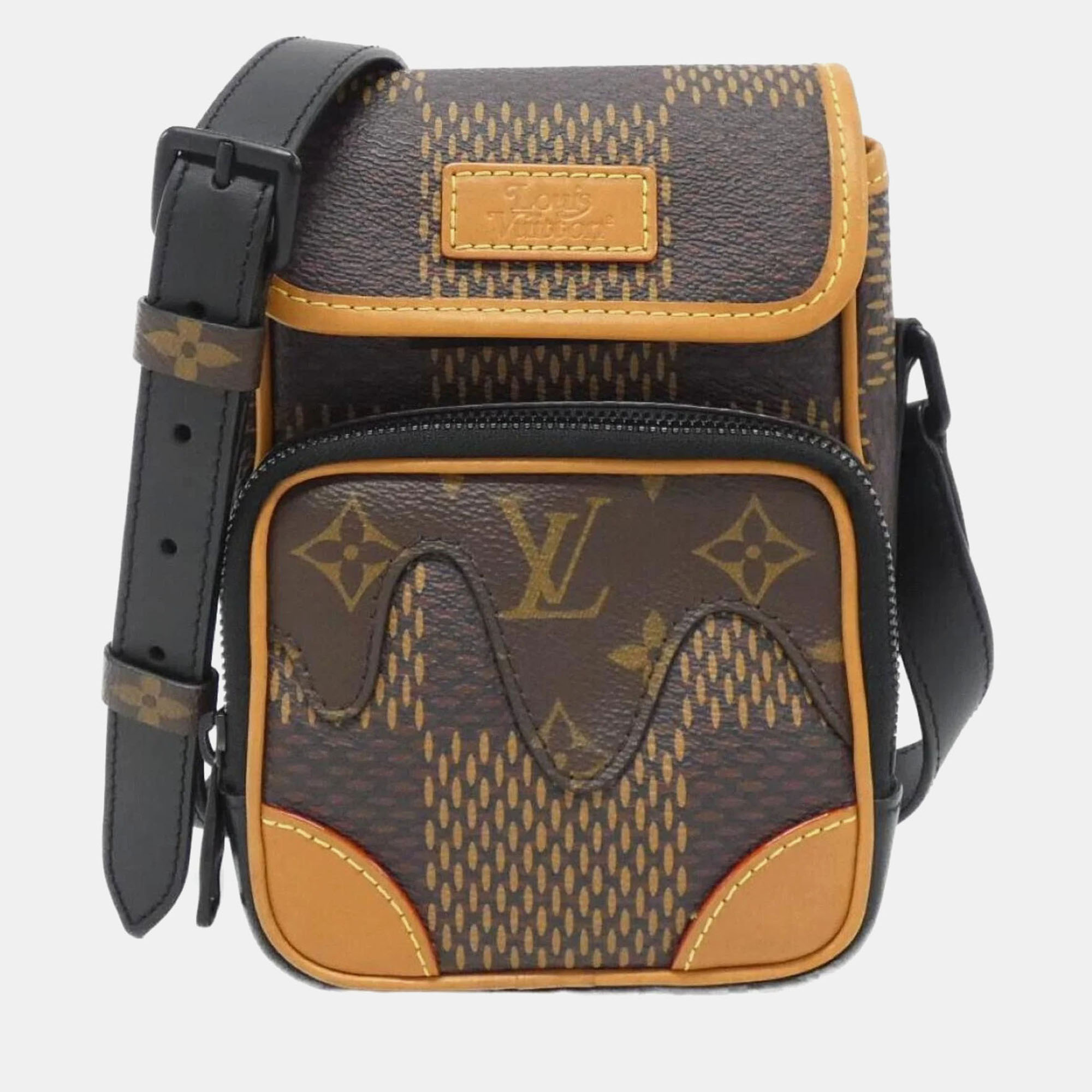 Louis Vuitton Damier Giant (Lv Squared) Amazon Messenger Shoulder Bag, Brown
Louis Vuitton Damier Giant (Lv Squared) Amazon Messenger Shoulder Bag, Brown
