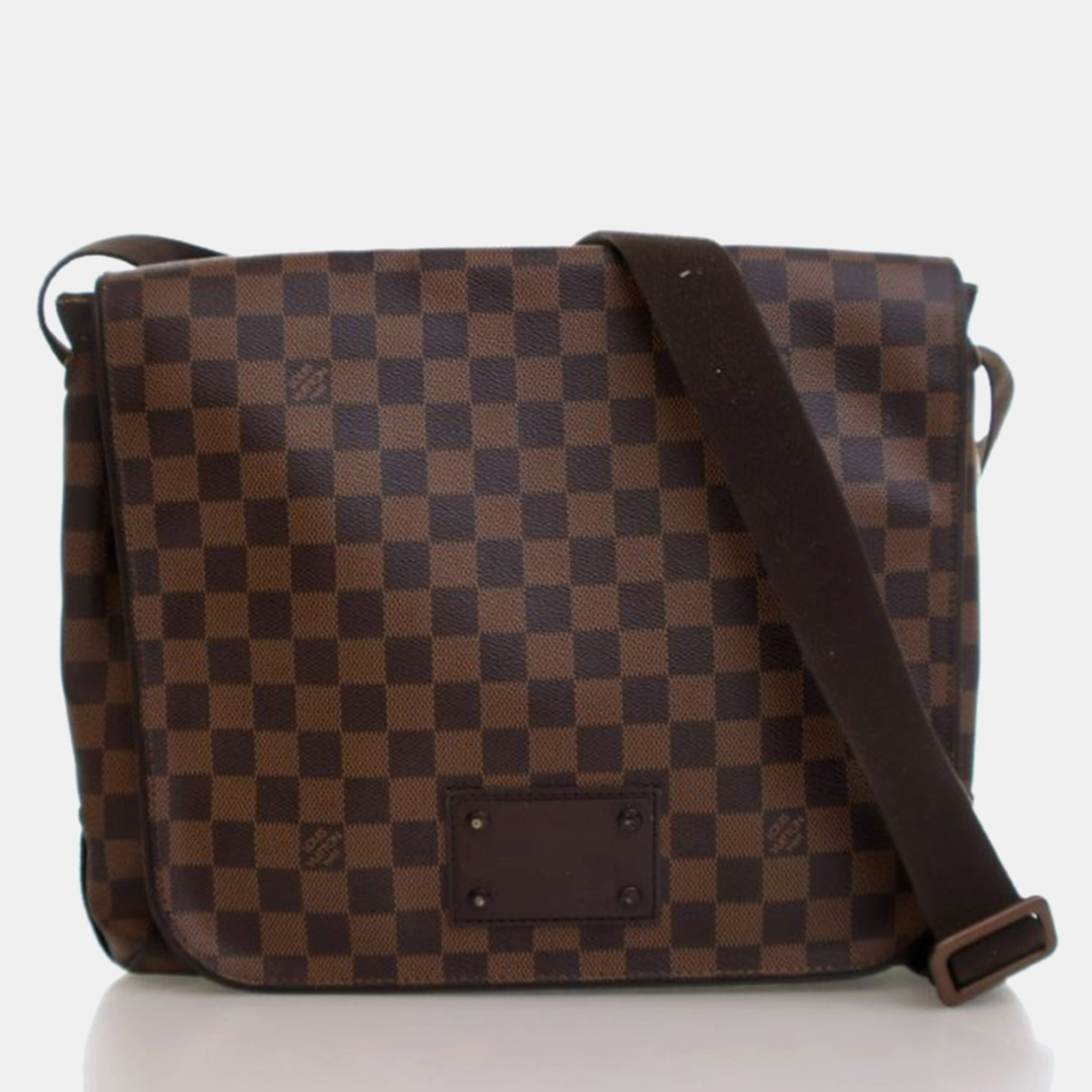 Louis Vuitton Brooklyn MM Brown Damier Ebene Coated Canvas Shoulder Bag
Louis Vuitton Brooklyn MM Brown Damier Ebene Coated Canvas Shoulder Bag