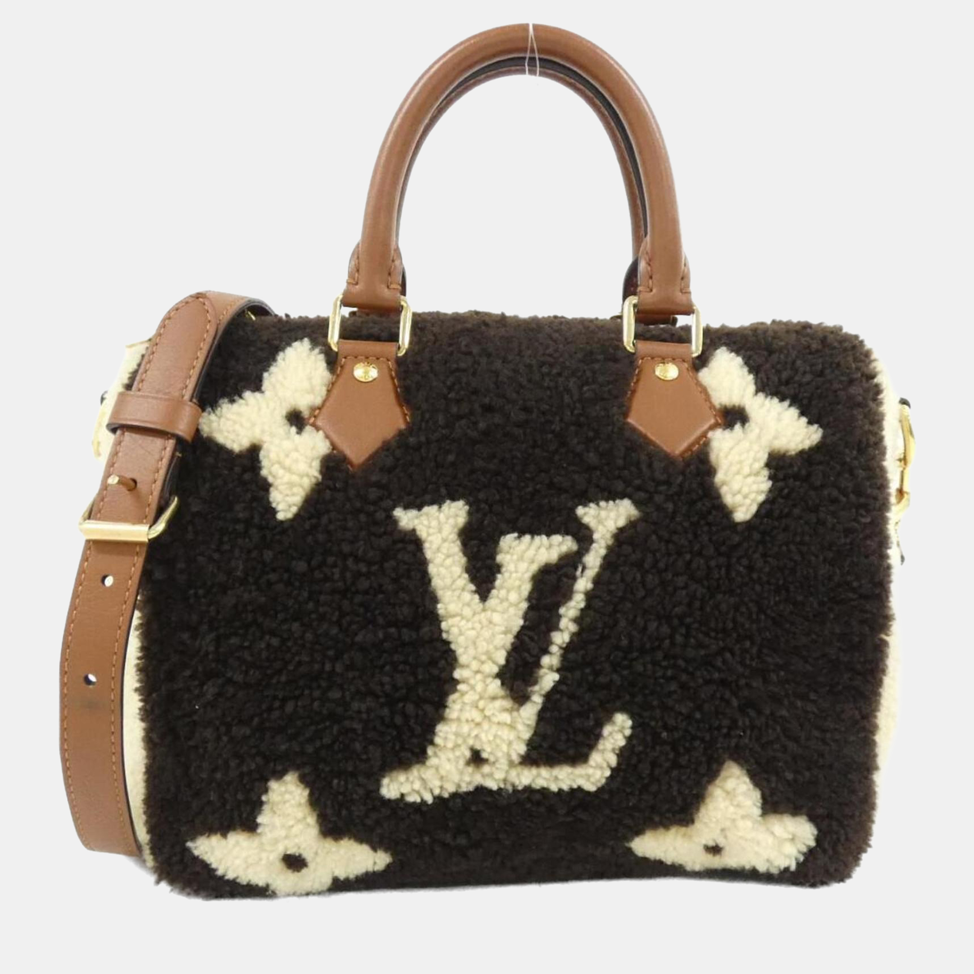 Louis Vuitton Monogram Teddy Speedy Bandouliere Boston Bag, Beige
Louis Vuitton Monogram Teddy Speedy Bandouliere Boston Bag, Beige