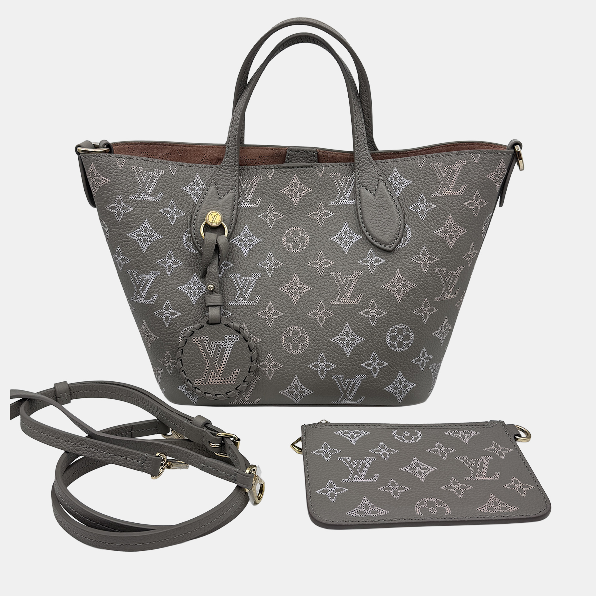 Louis Vuitton Slim Trunk Black Leather Travel Bag
Louis Vuitton Slim Trunk Black Leather Travel Bag