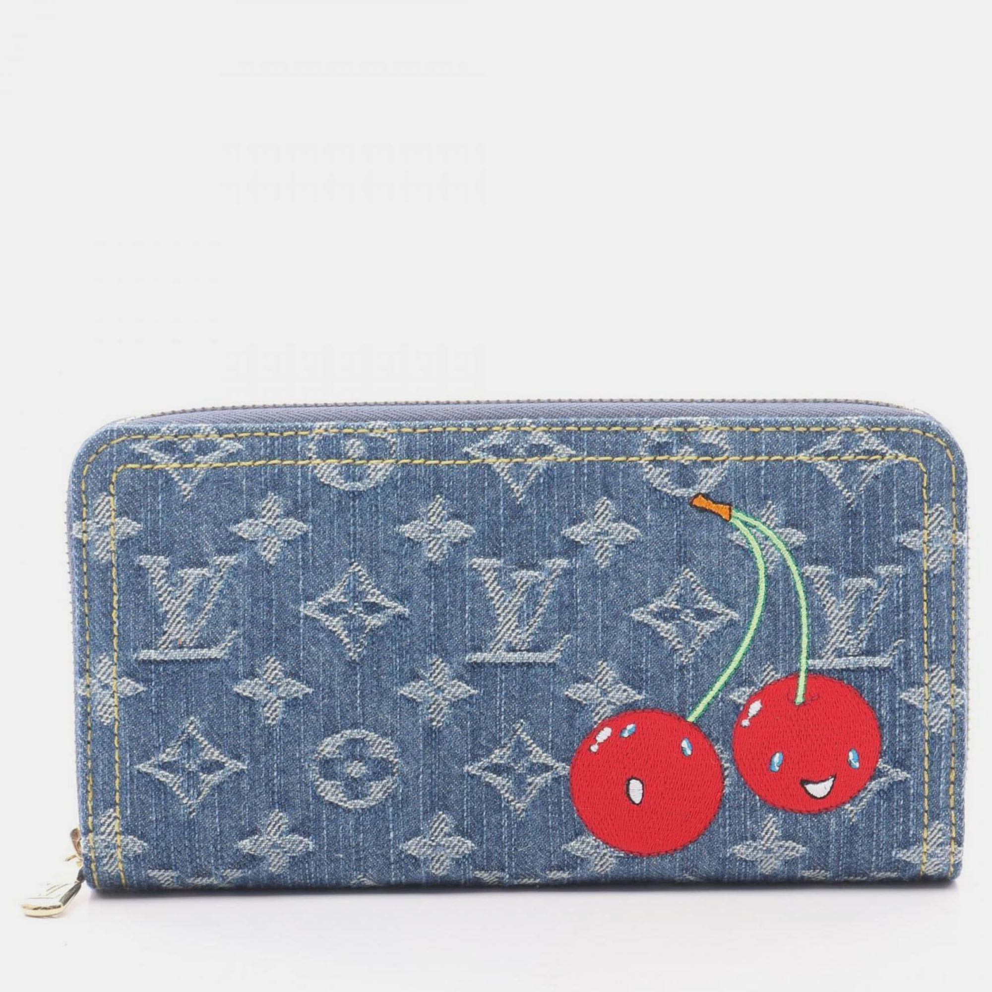Louis Vuitton X Takashi Murakami Round Long Wallet In Monogram Cherry Denim Blue
Louis Vuitton X Takashi Murakami Round Long Wallet In Monogram Cherry Denim Blue