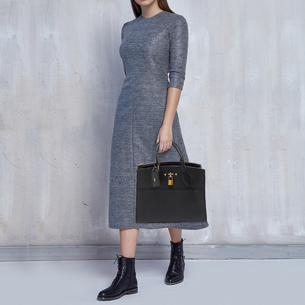 Louis Vuitton Black Leather City Steamer MM Bag
Louis Vuitton Black Leather City Steamer MM Bag